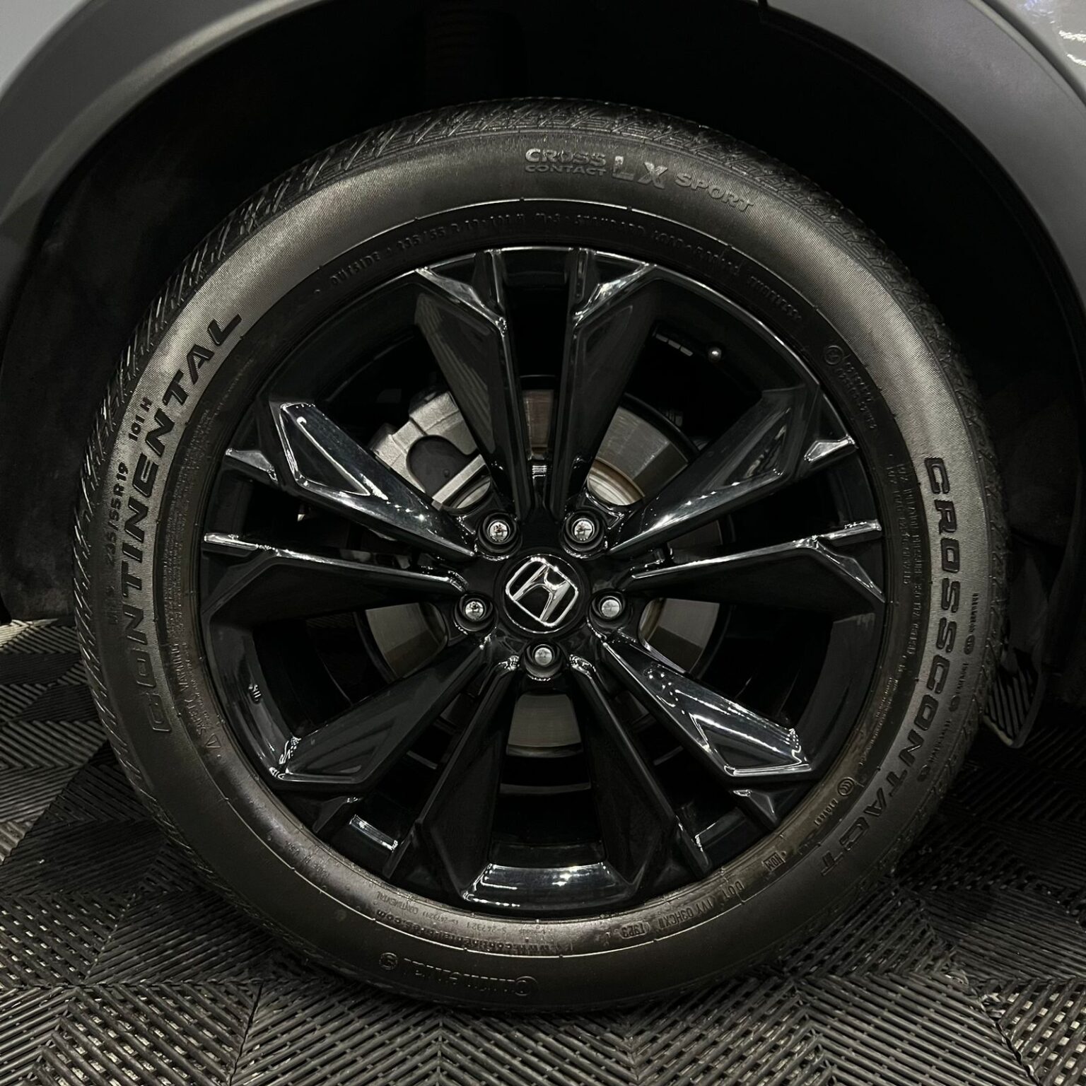 HONDA CR-V TOURING 2023 - Image 15