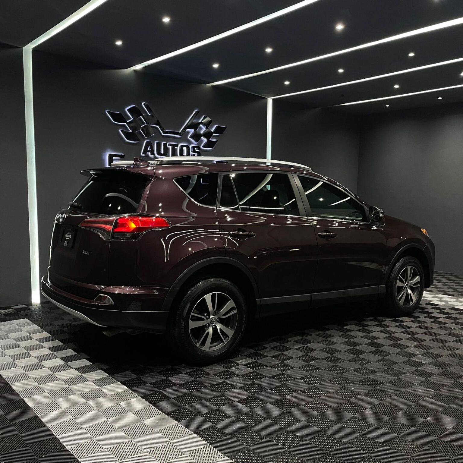 TOYOTA RAV 4 XLE 2016 - Image 5