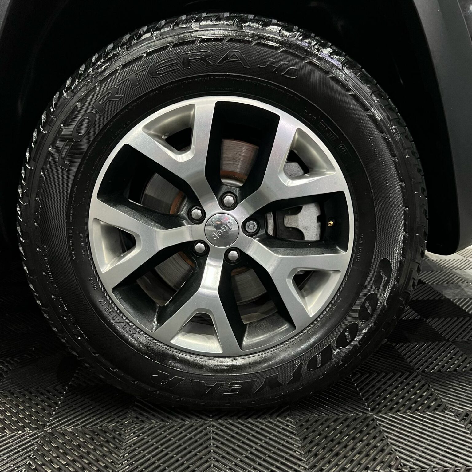 JEEP CHEROKEE TRAIL HAWK 4x4 2015 - Image 15