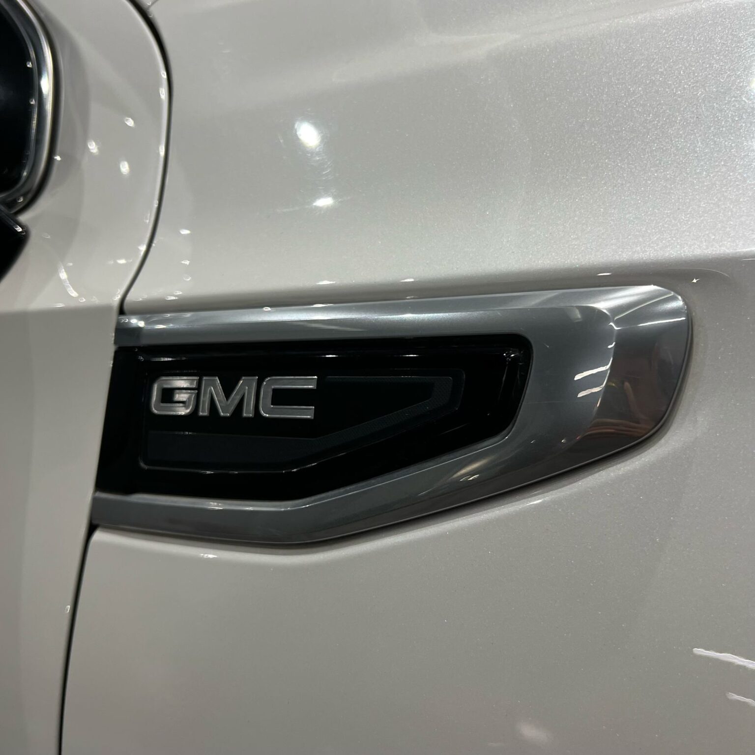 GMC YUKON DENALI 2021 - Image 6