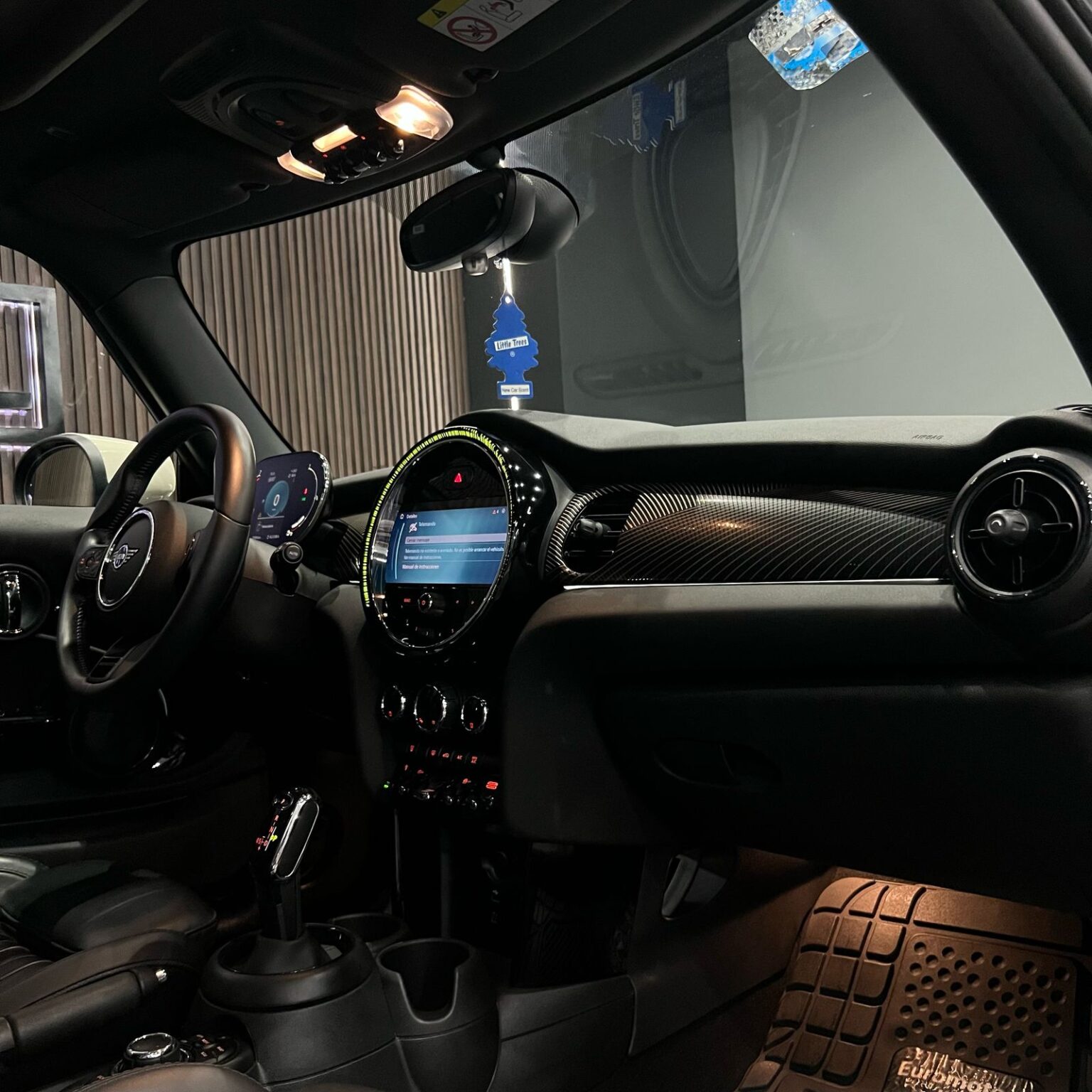 MINI COOPER S RESOLUTE EDICION ESPECIAL 2023 - Image 9
