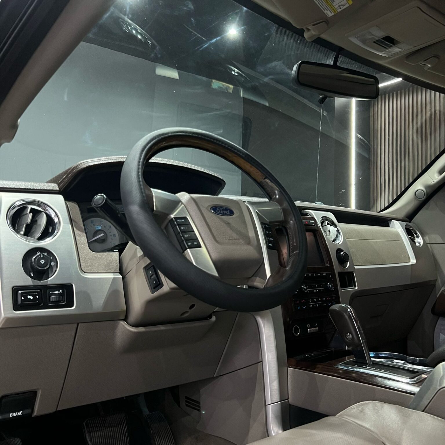 FORD LOBO PLATINUM 2010 - Image 11