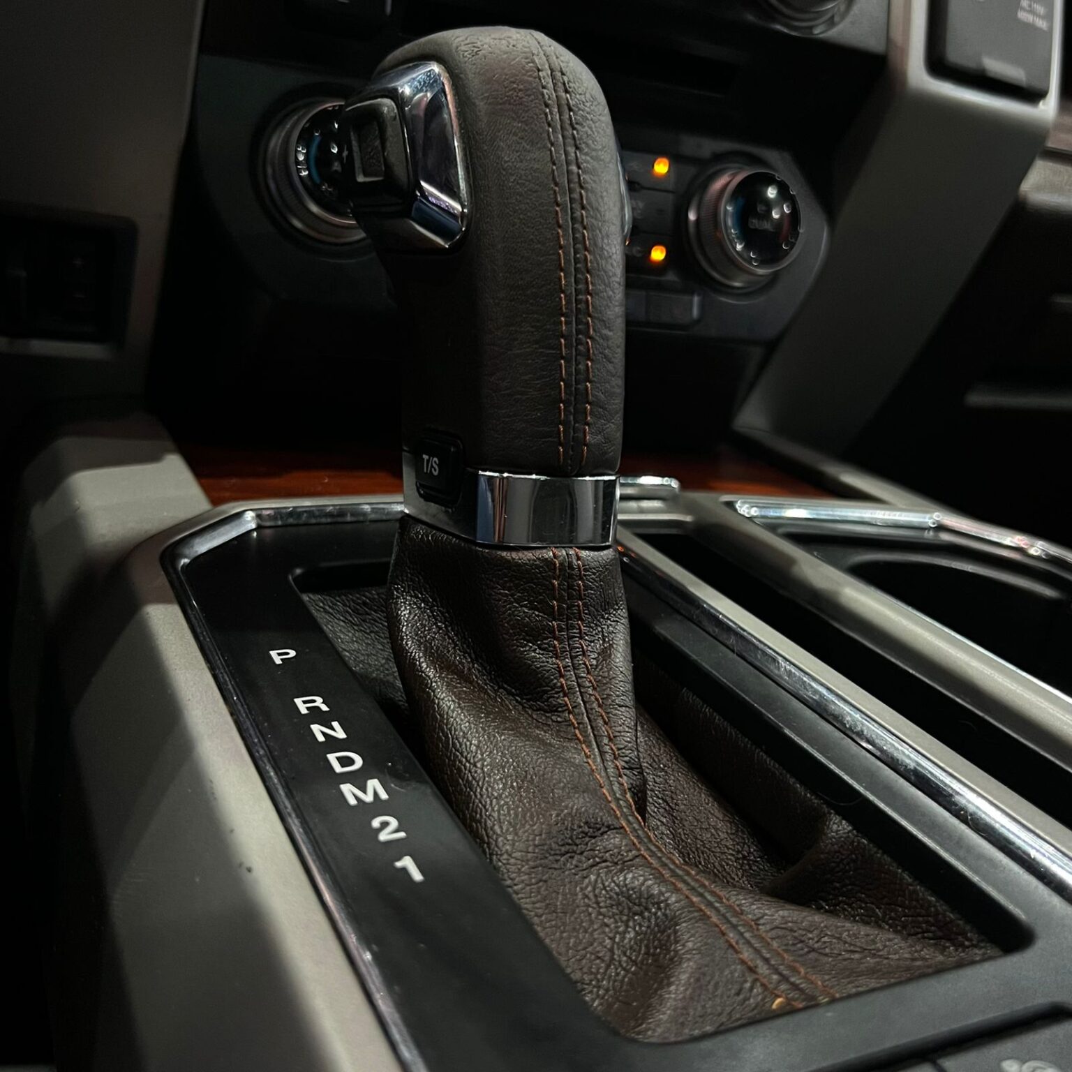 FORD LOBO KING RANCH 2015 - Image 14
