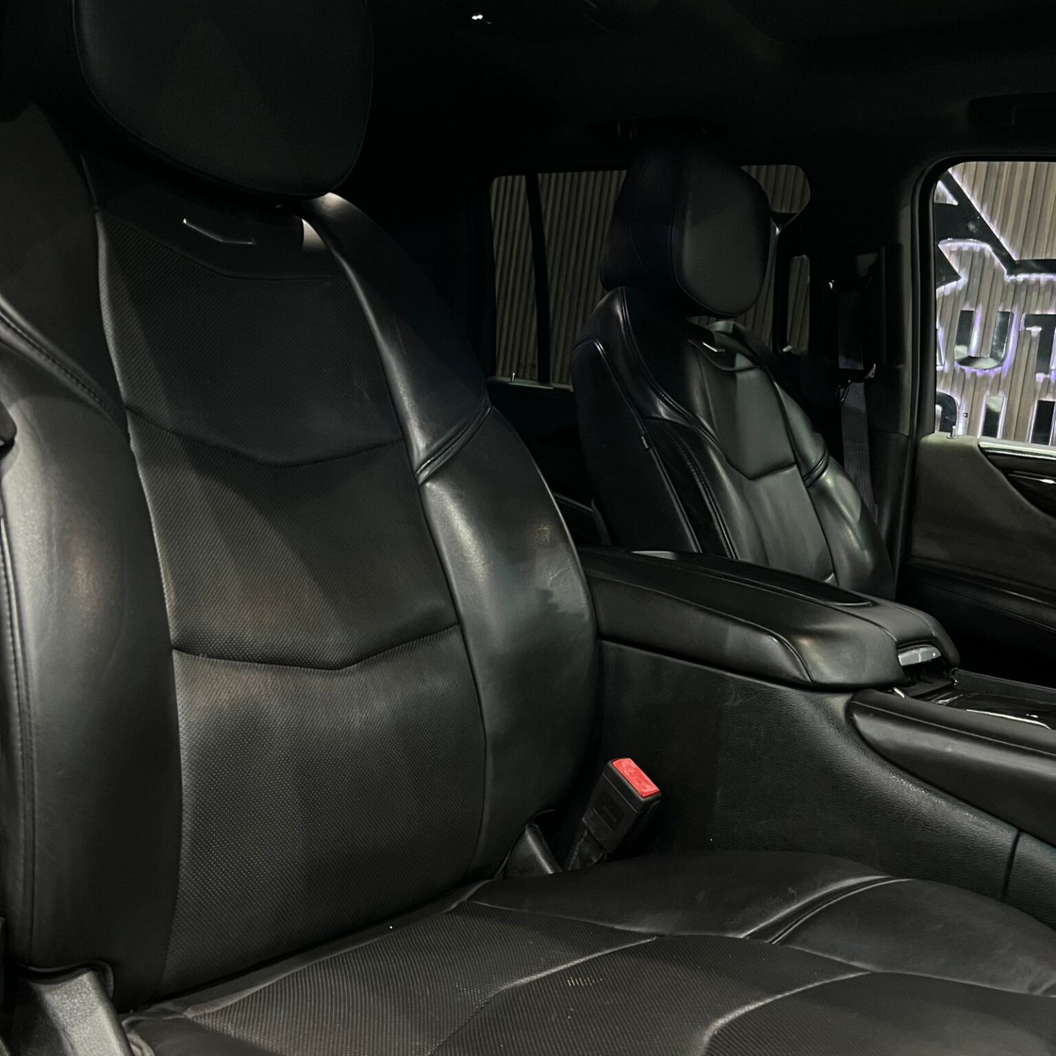 CADILLAC ESCALADE 2018 - Image 14