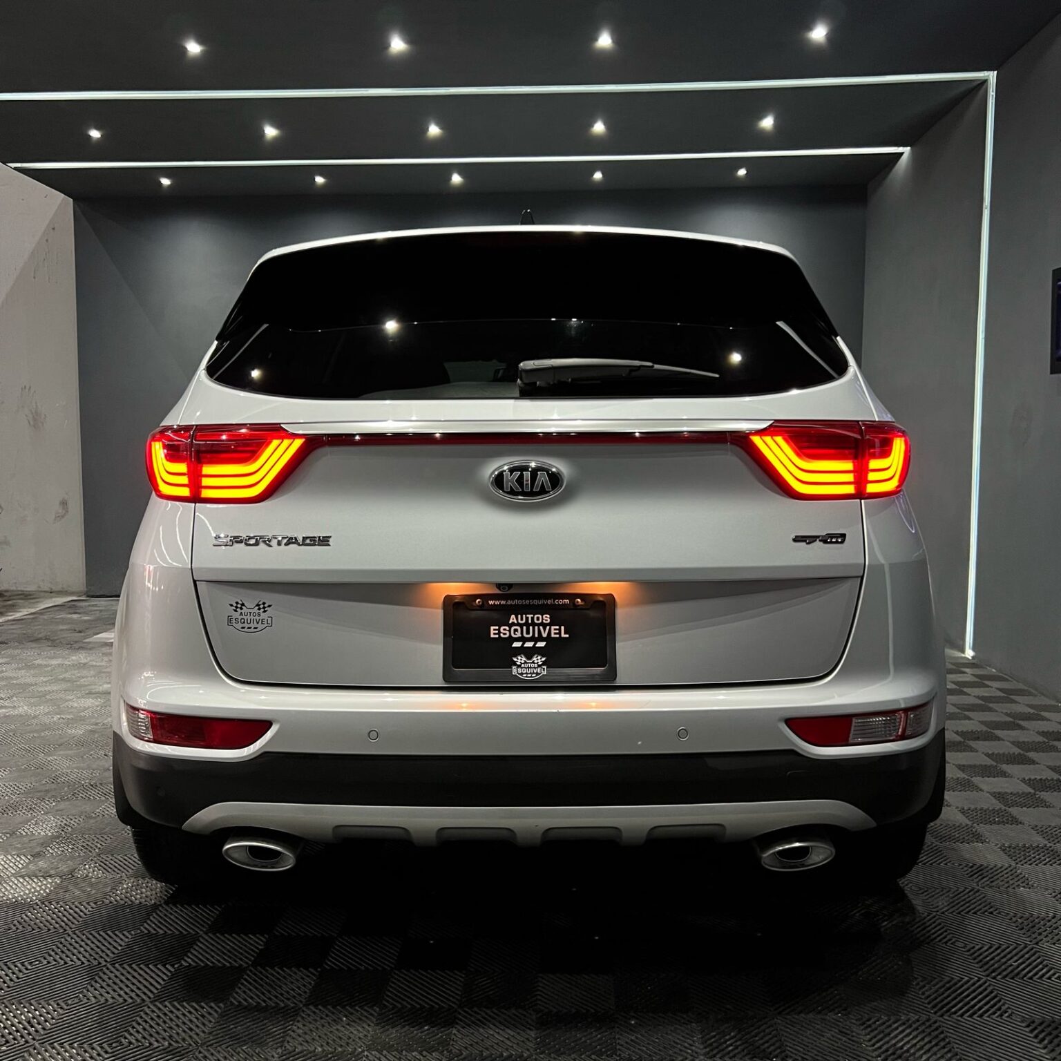 KIA SPORTAGE GT LINE 2016 - Image 2