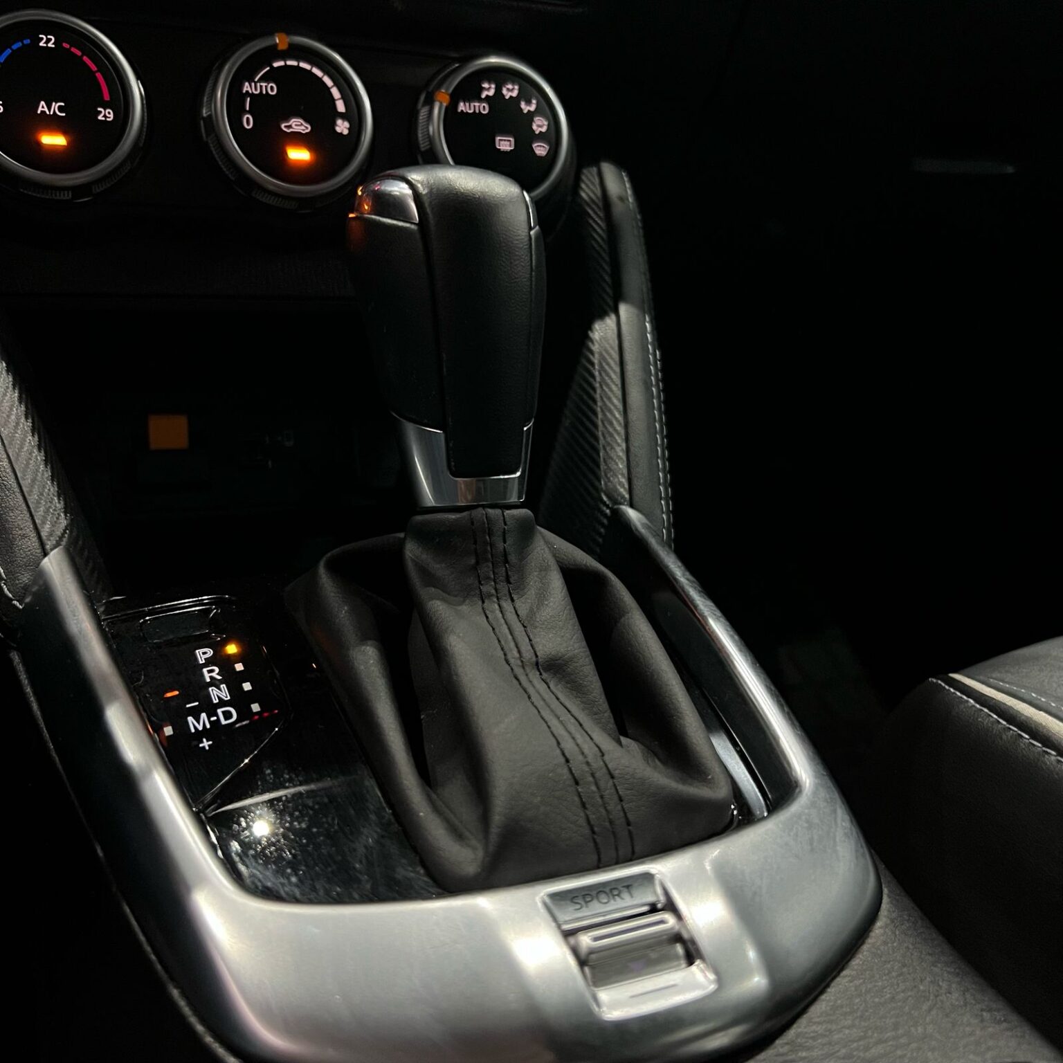 MAZDA M2 2023 - Image 11