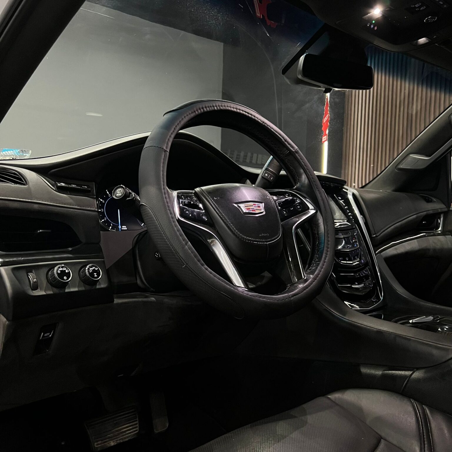 CADILLAC ESCALADE 2018 - Image 15