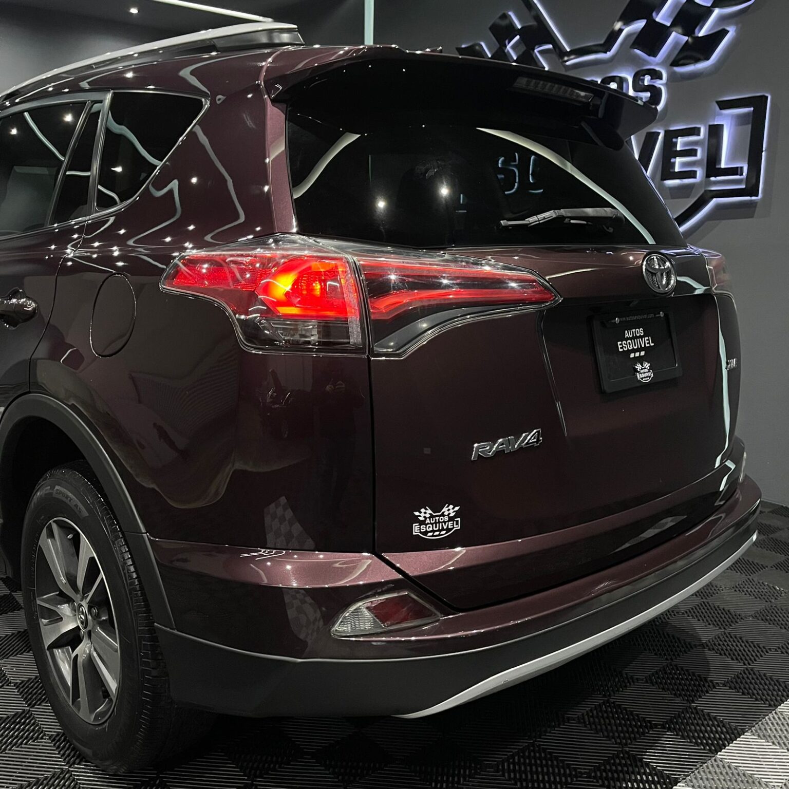 TOYOTA RAV 4 XLE 2016 - Image 7