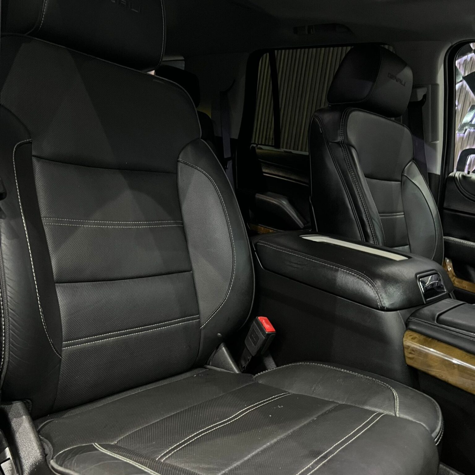 GMC YUKON DENALI 2016 - Image 10