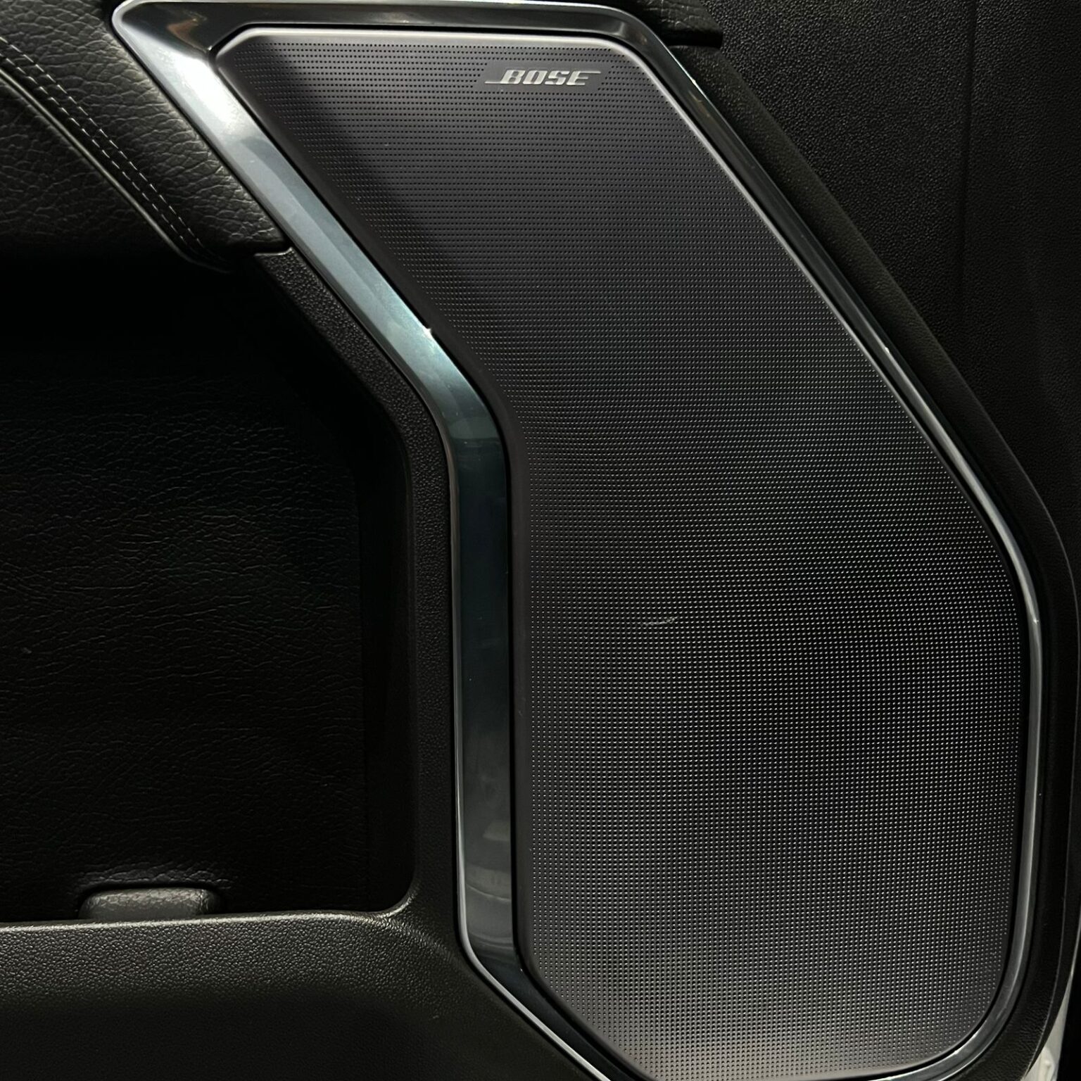 GMC SIERRA DENALI 2023 - Image 13