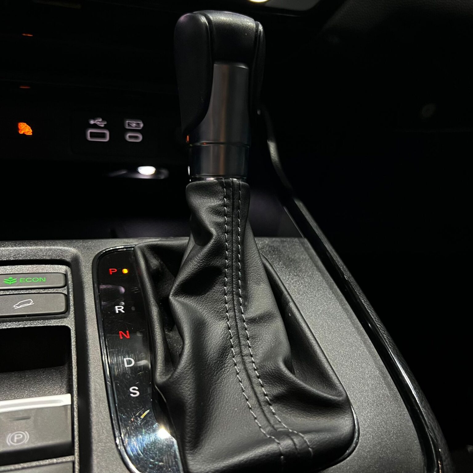 HONDA CR-V TOURING 2023 - Image 10