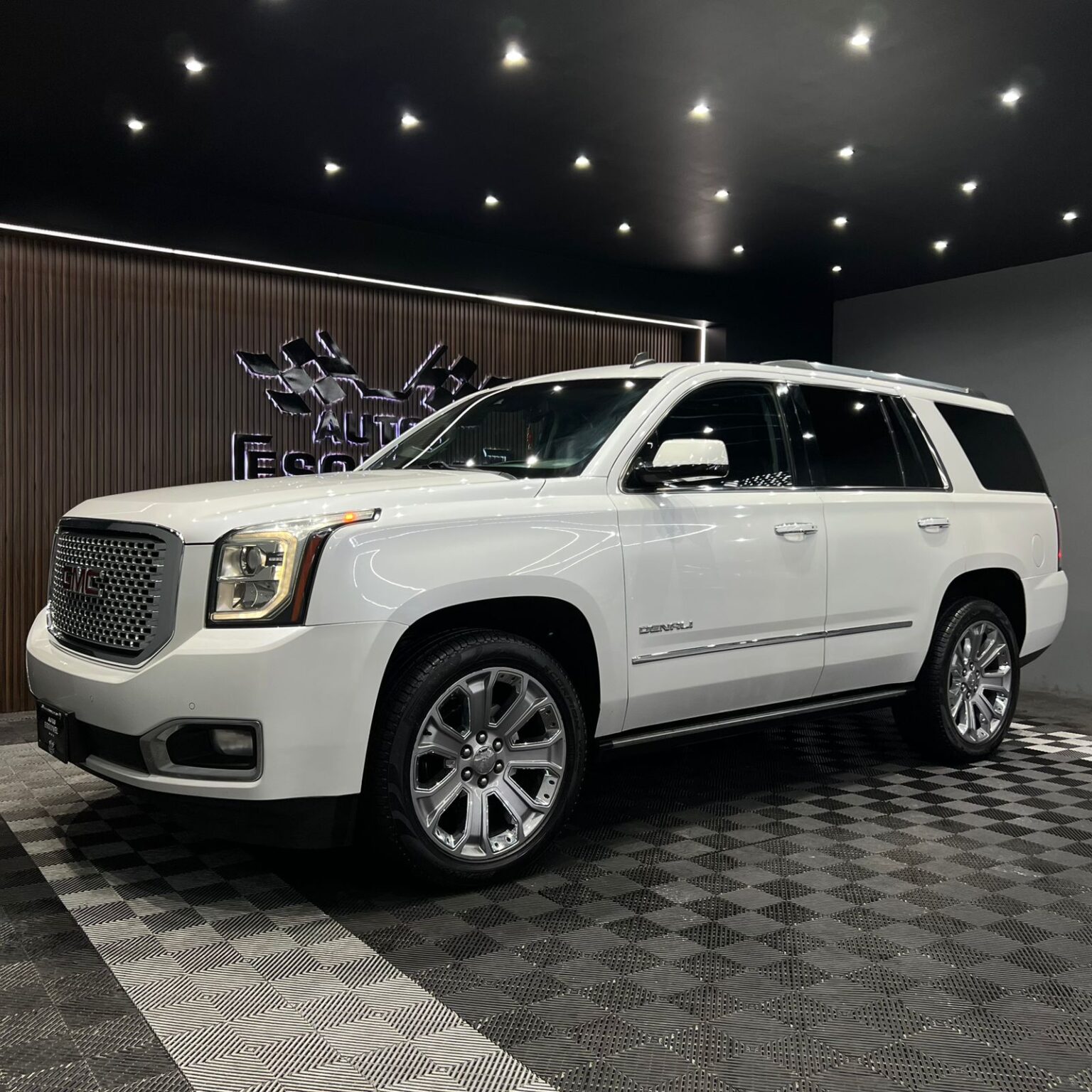 GMC YUKON DENALI 2016 - Image 4