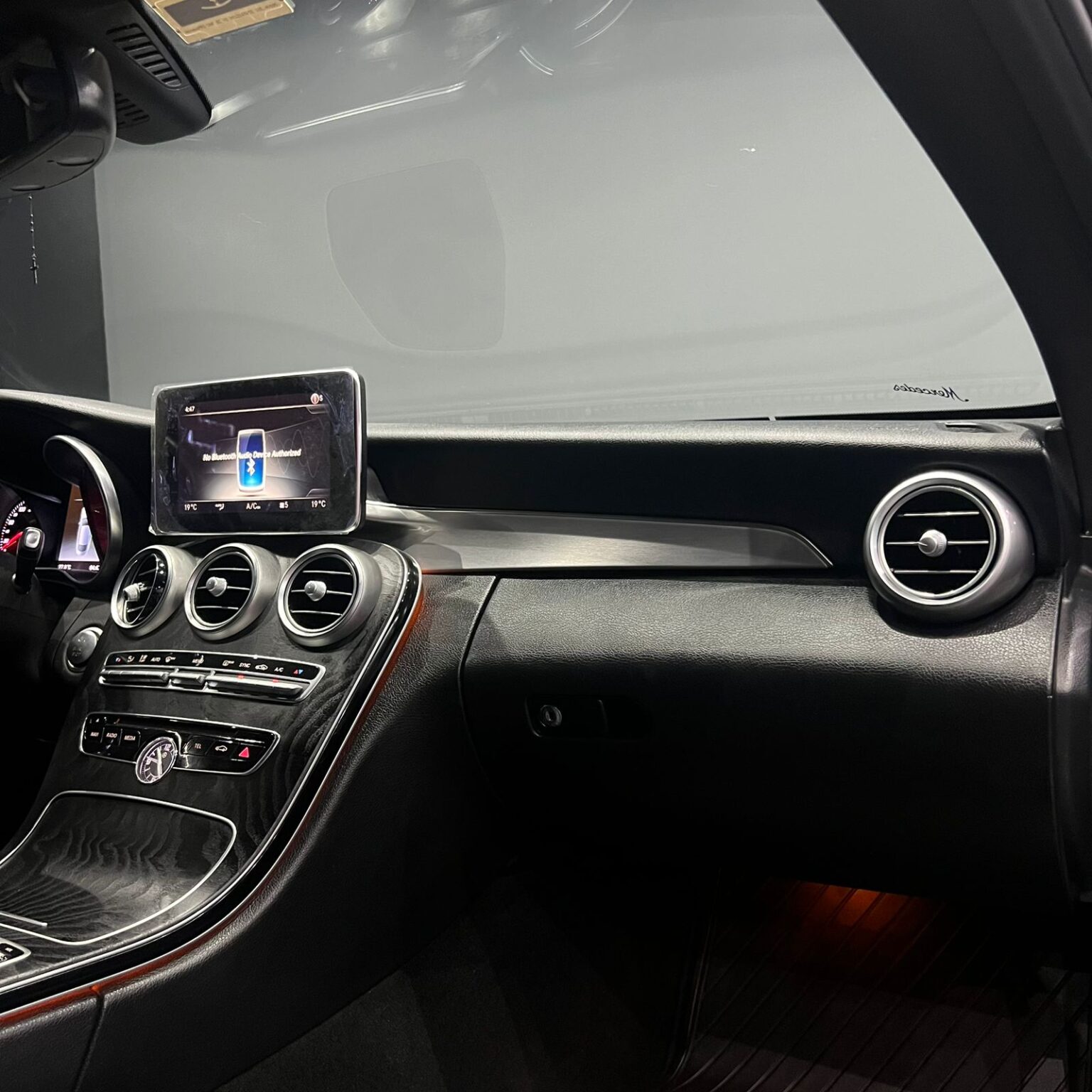 MERCEDES BENZ C250 COUPE 2018 - Image 11