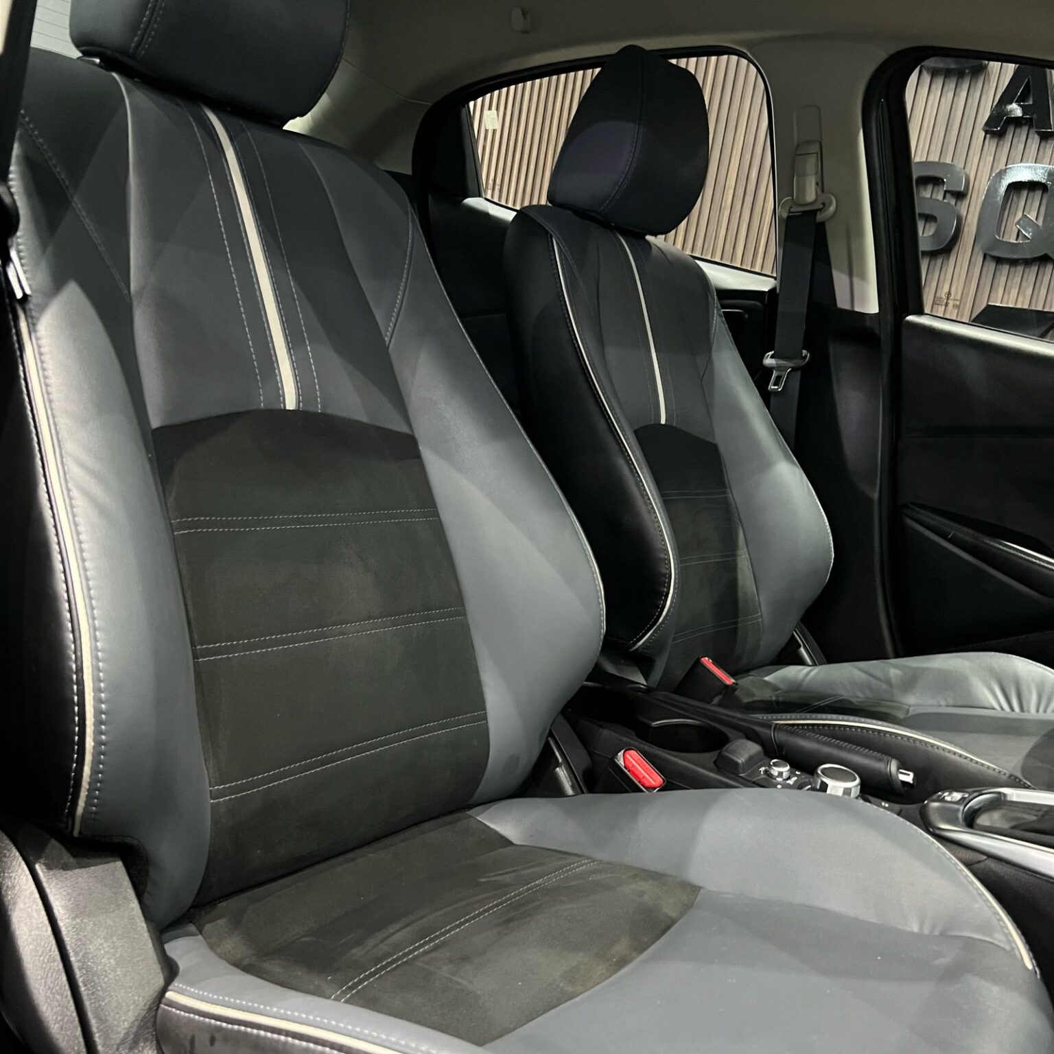 MAZDA M2 2023 - Image 12