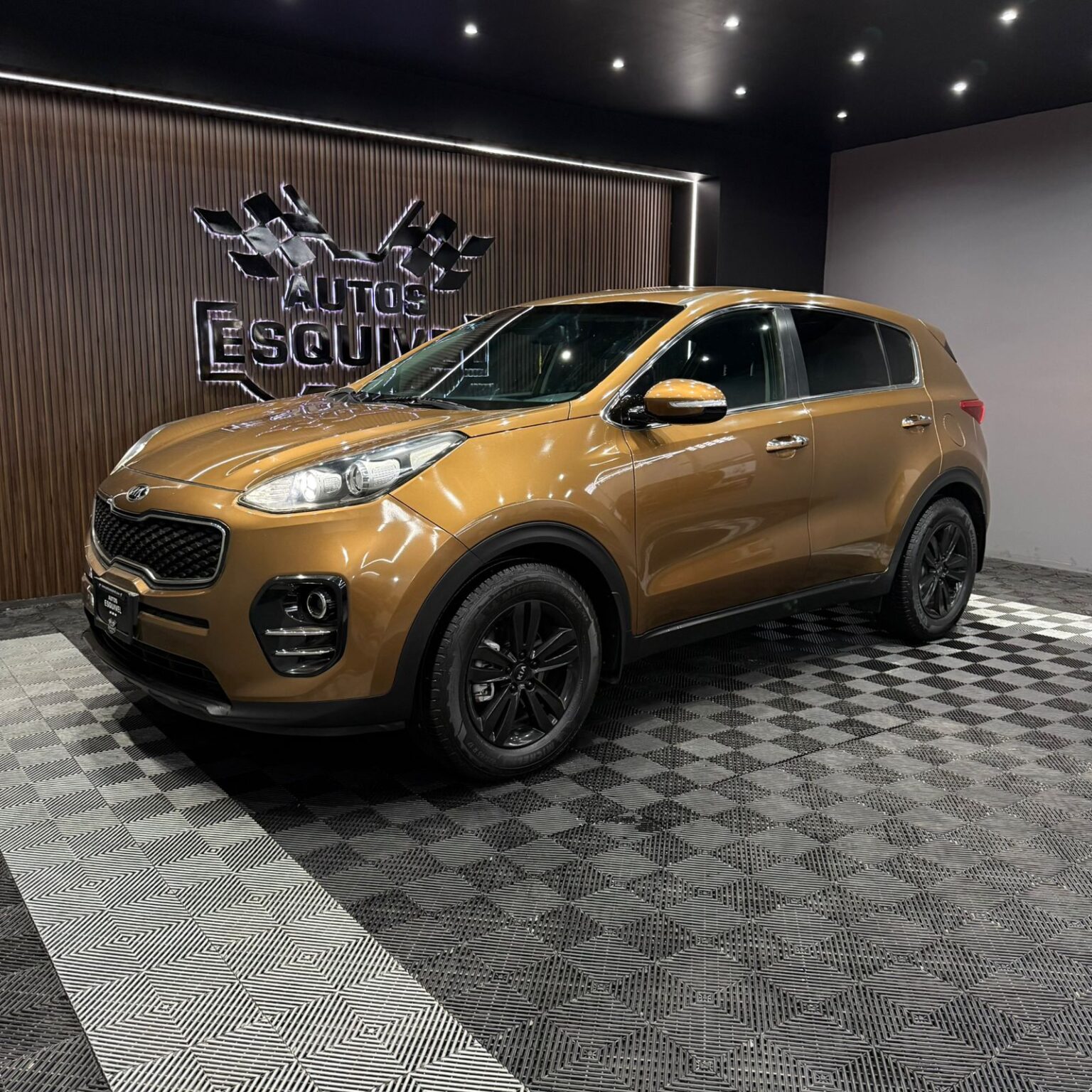 KIA SPORTAGE 2016 - Image 2