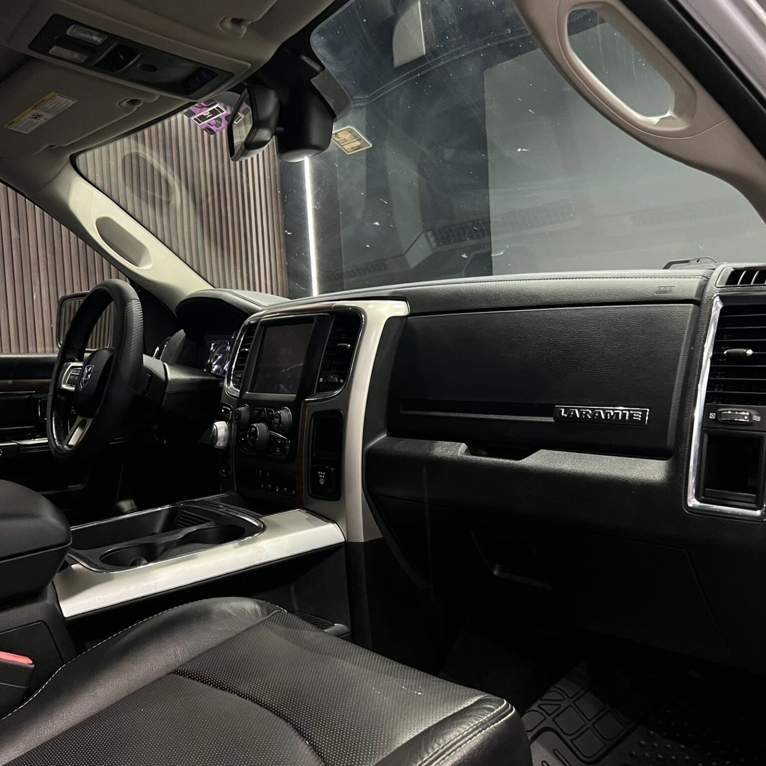 DODGE RAM 1500 LARAMIE 2016 - Image 15