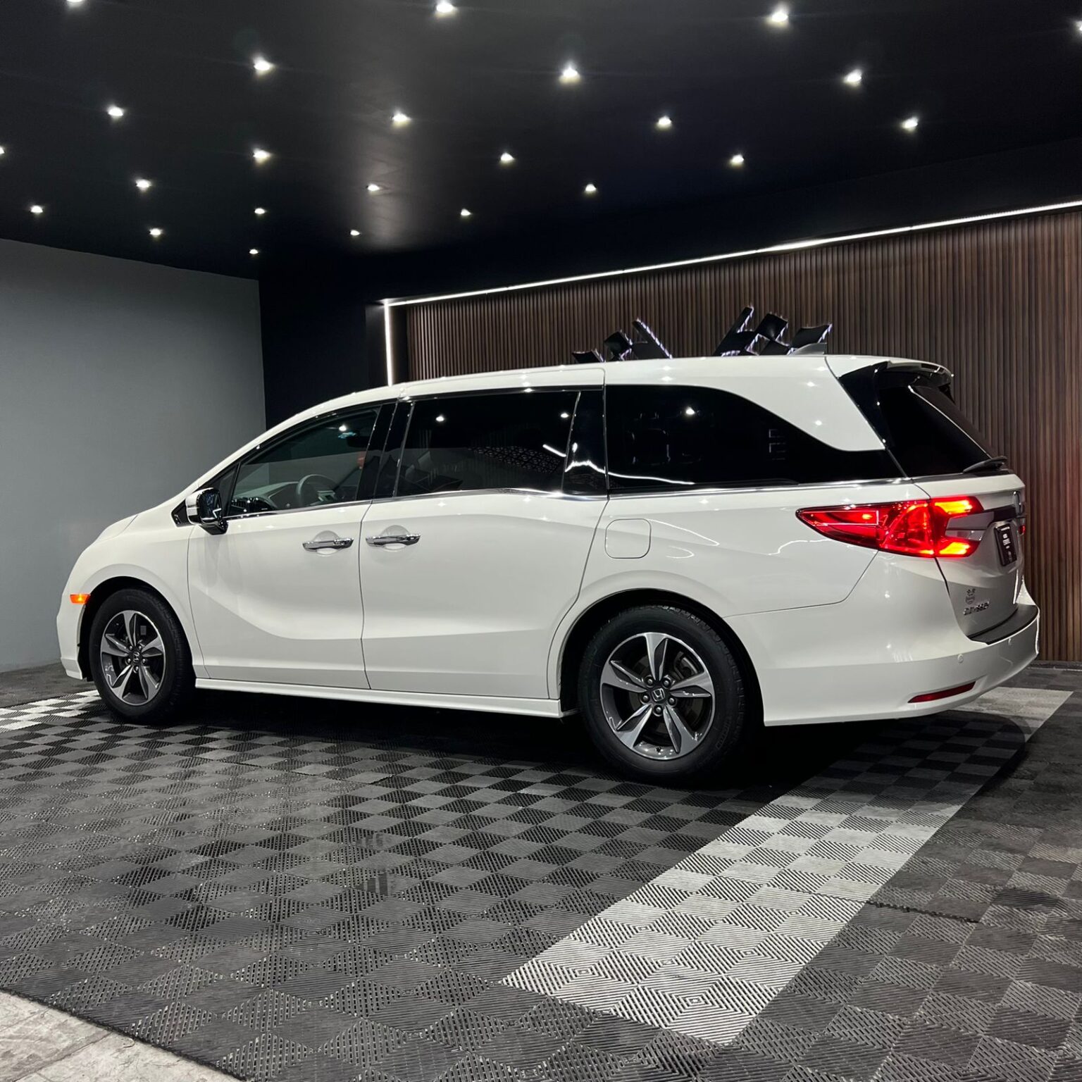 HONDA ODYSSEY TOURING 2019 - Image 3