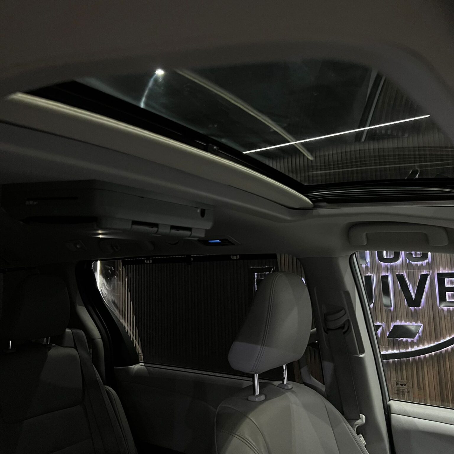 TOYOTA SIENNA XLE 2020 - Image 14