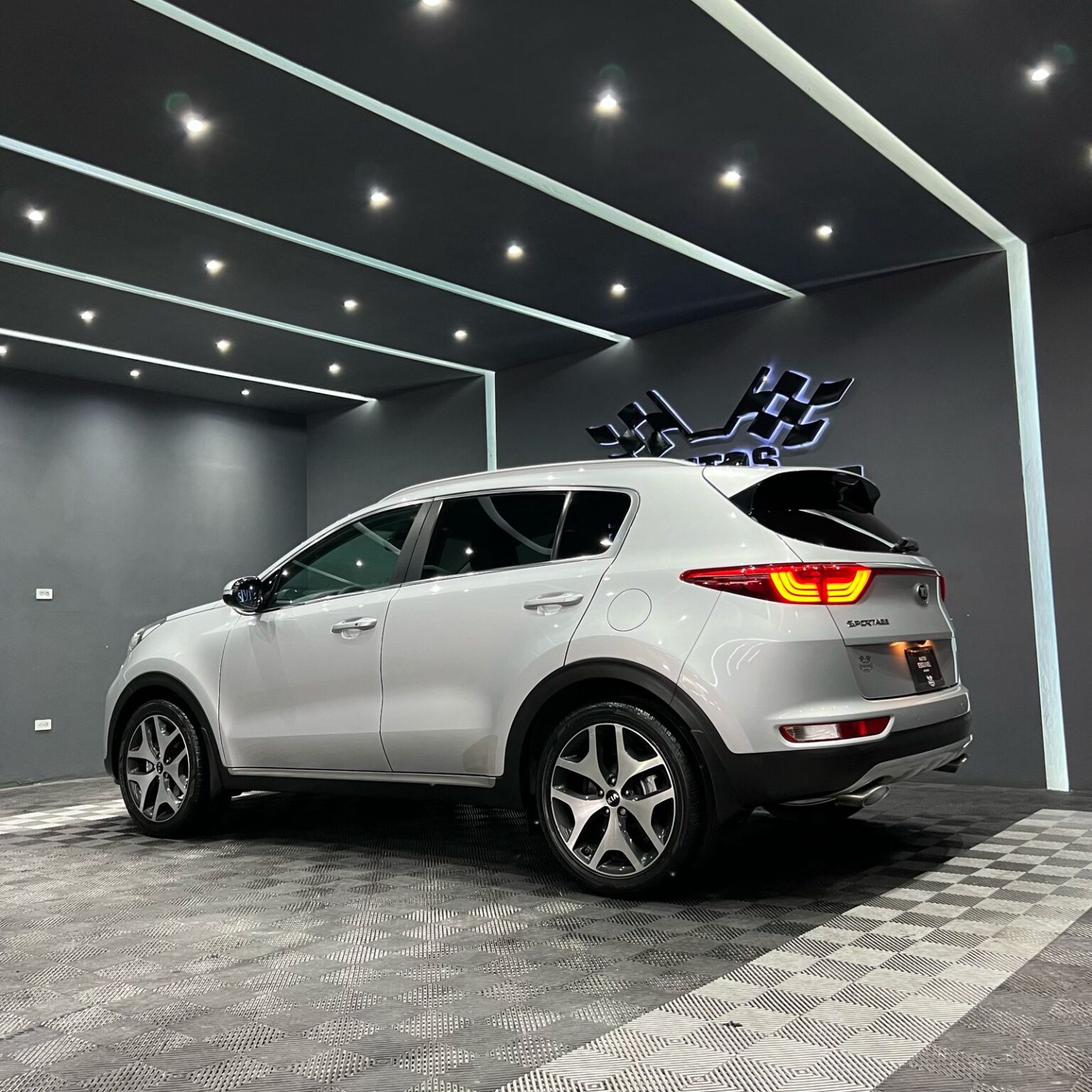KIA SPORTAGE GT LINE 2016 - Image 5