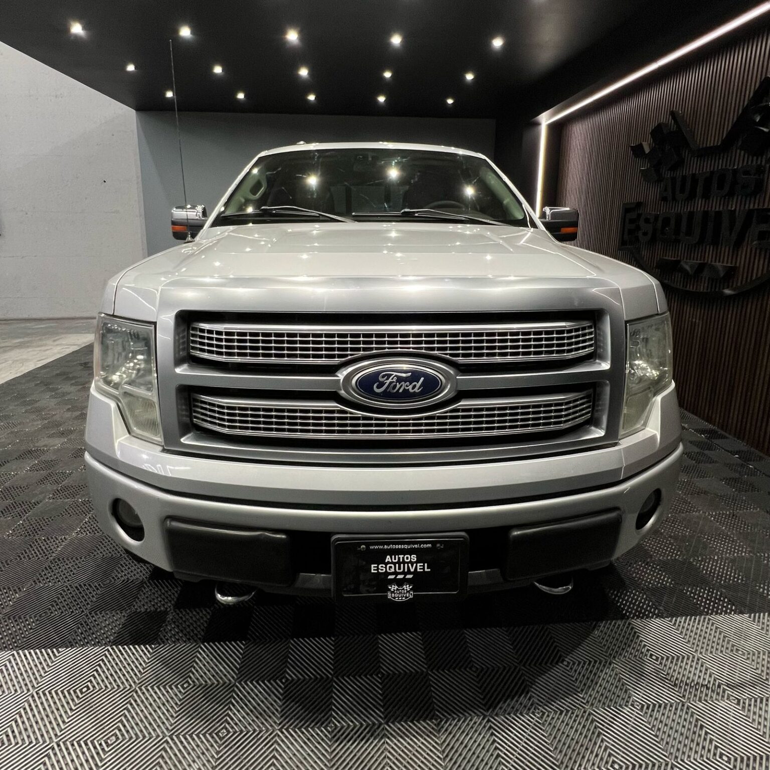 FORD LOBO PLATINUM 2010 - Image 4