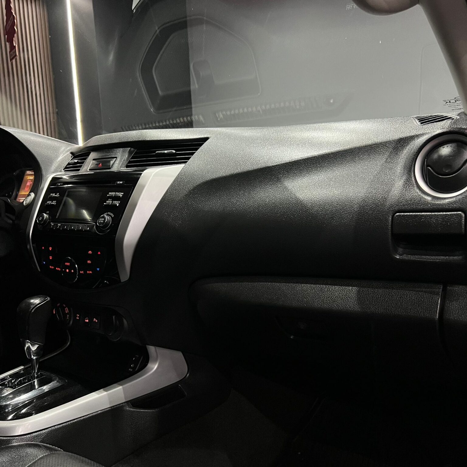NISSAN FRONTIER LE 2020 - Image 13