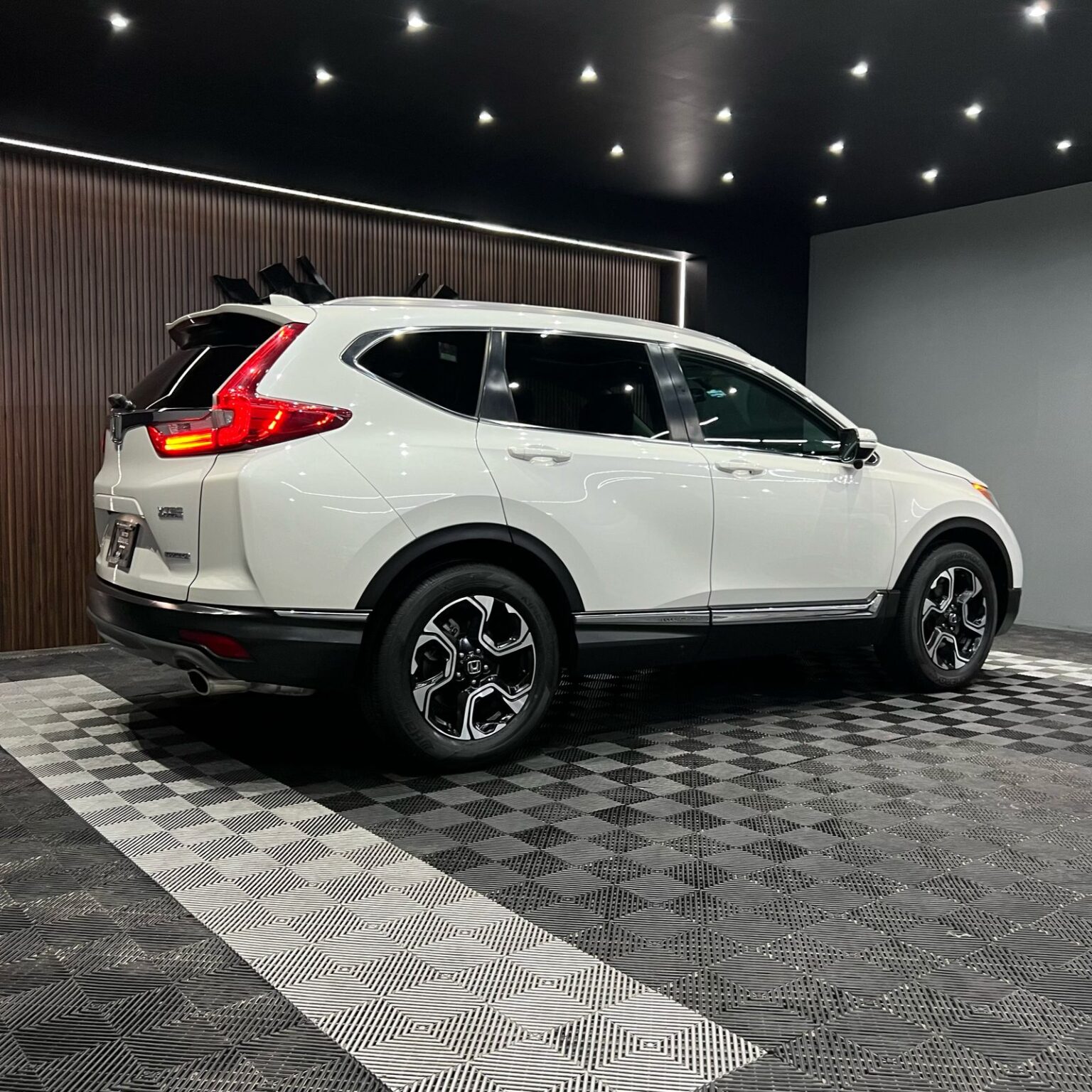 HONDA CR-V TOURING 2017 - Image 2