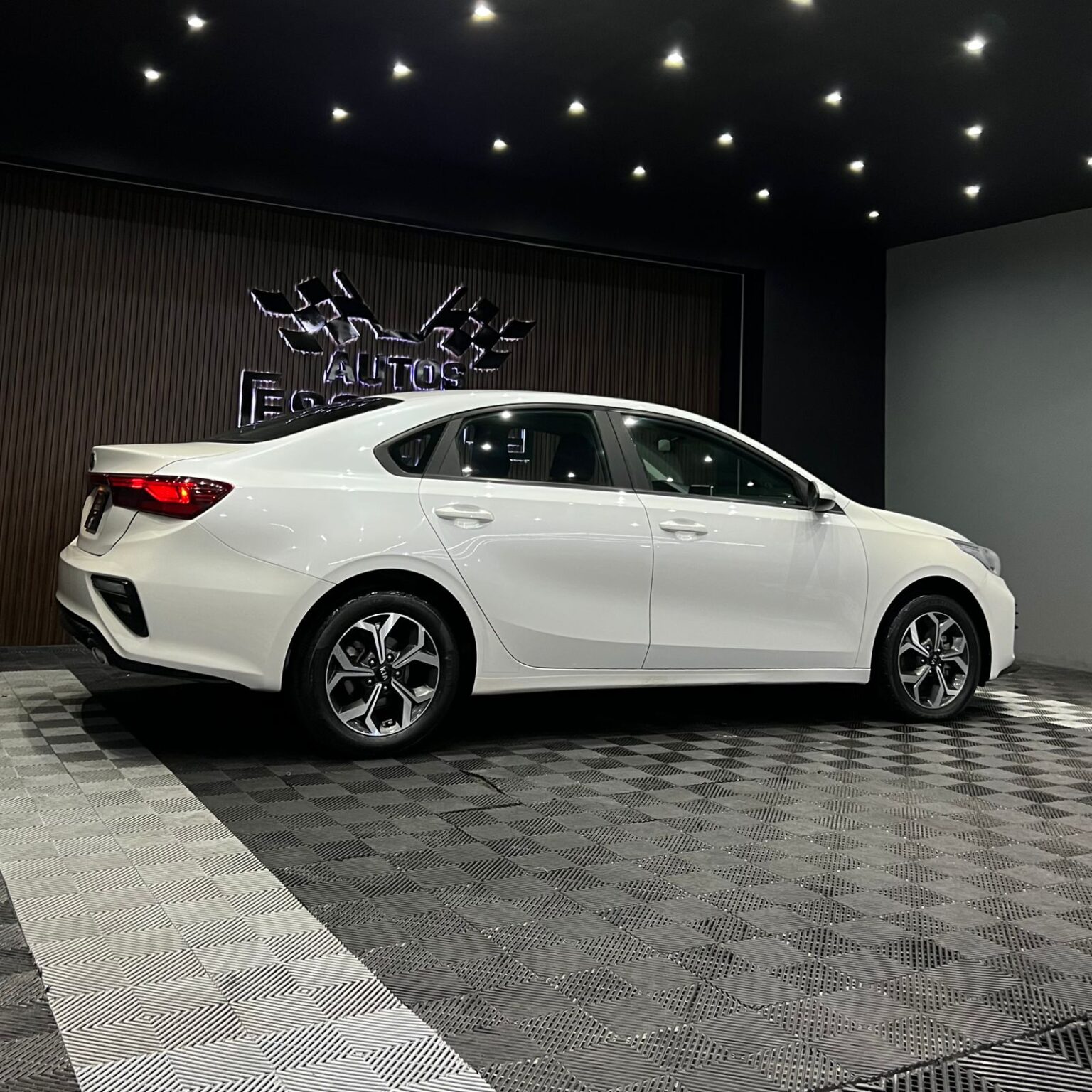 KIA FORTE LX 2020 - Image 2