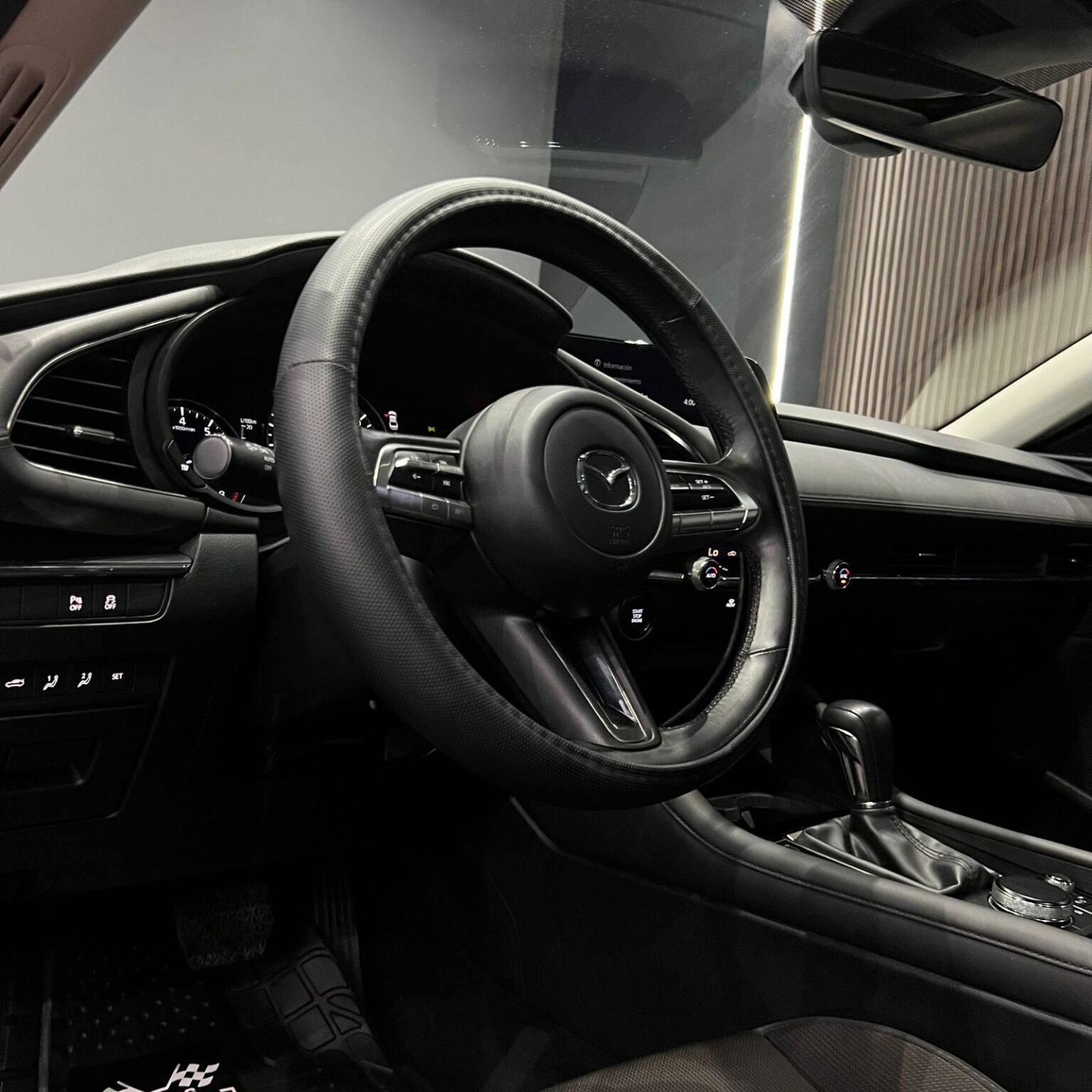 MAZDA M3 SPORT 2020 - Image 9