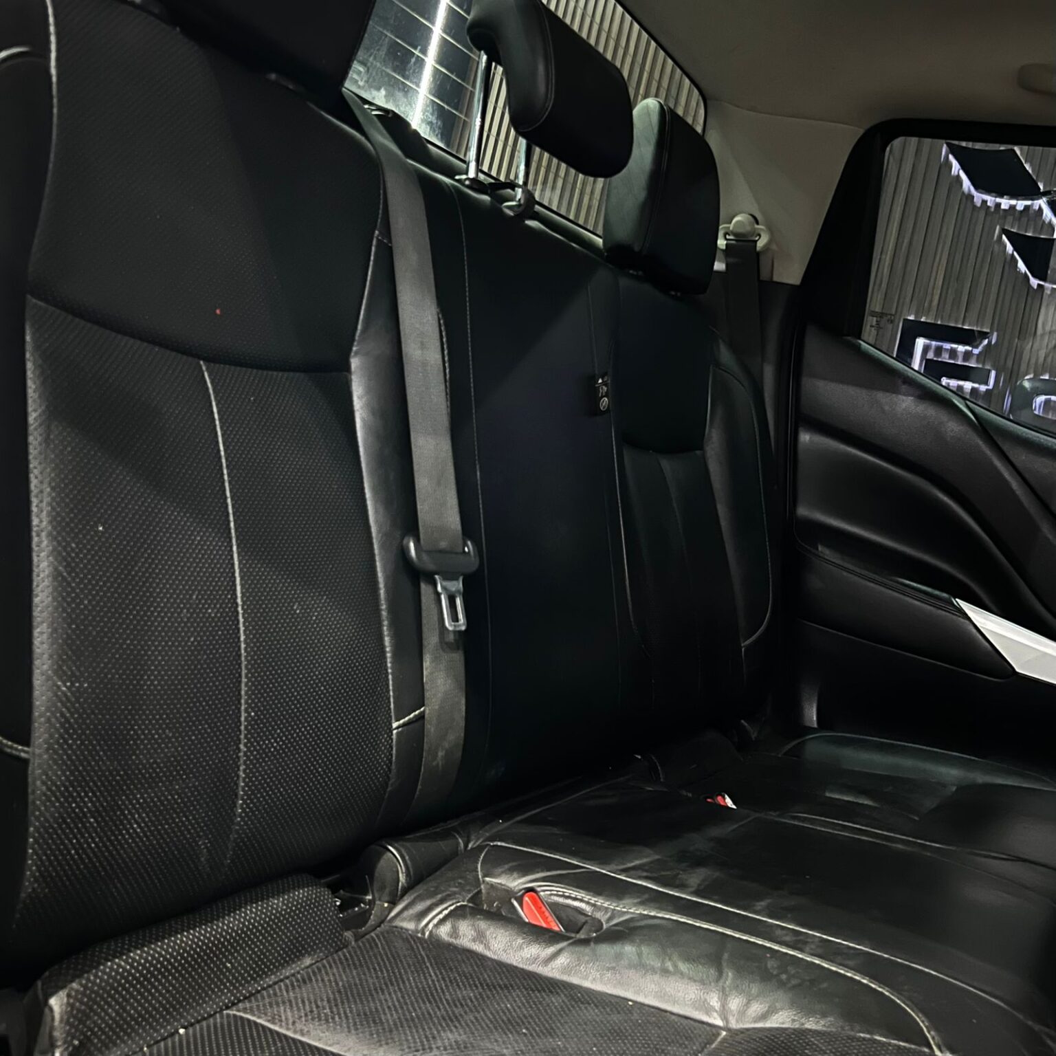 NISSAN FRONTIER LE 4X4 2020 - Image 8