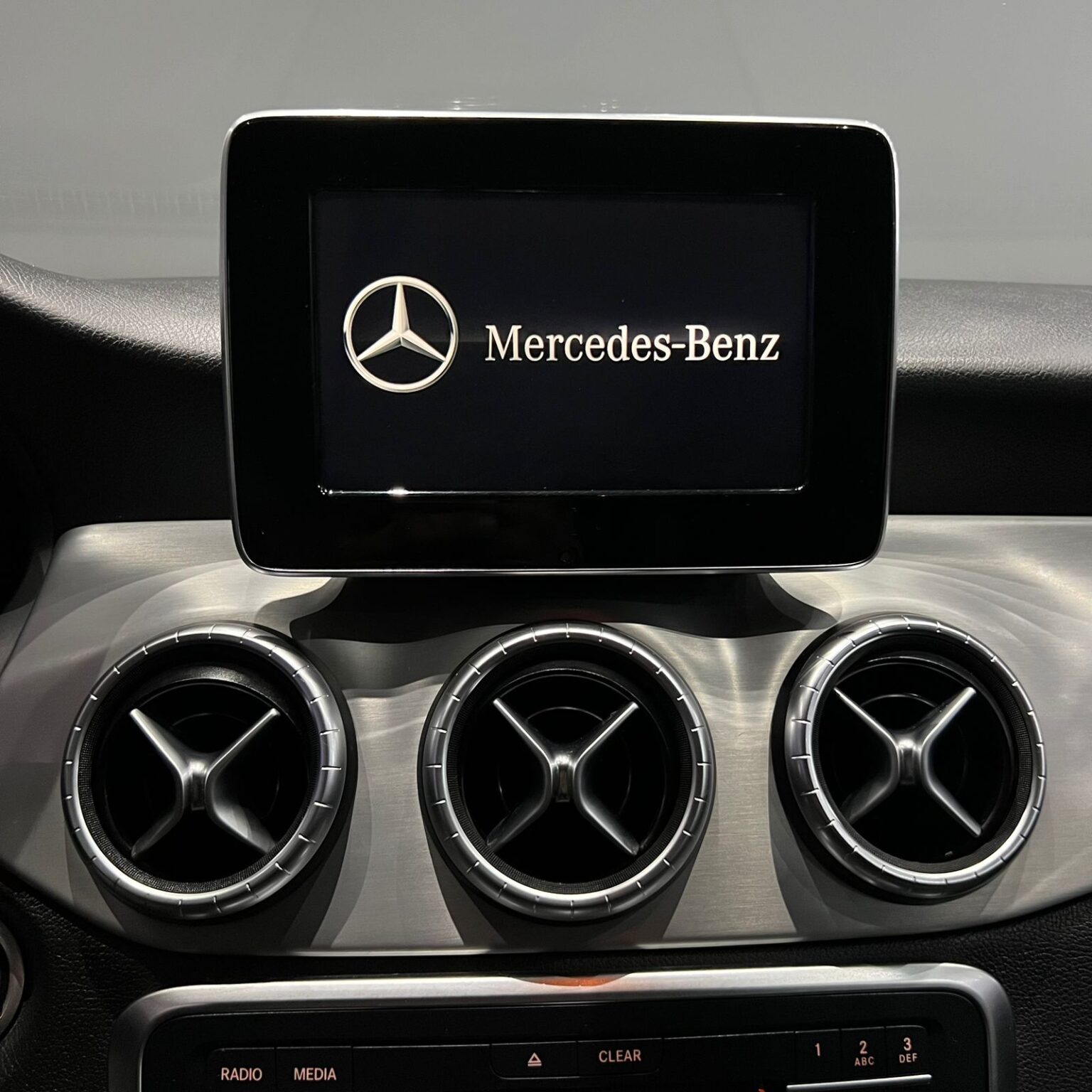 MERCEDES BENZ CLA 250 2018 - Image 8