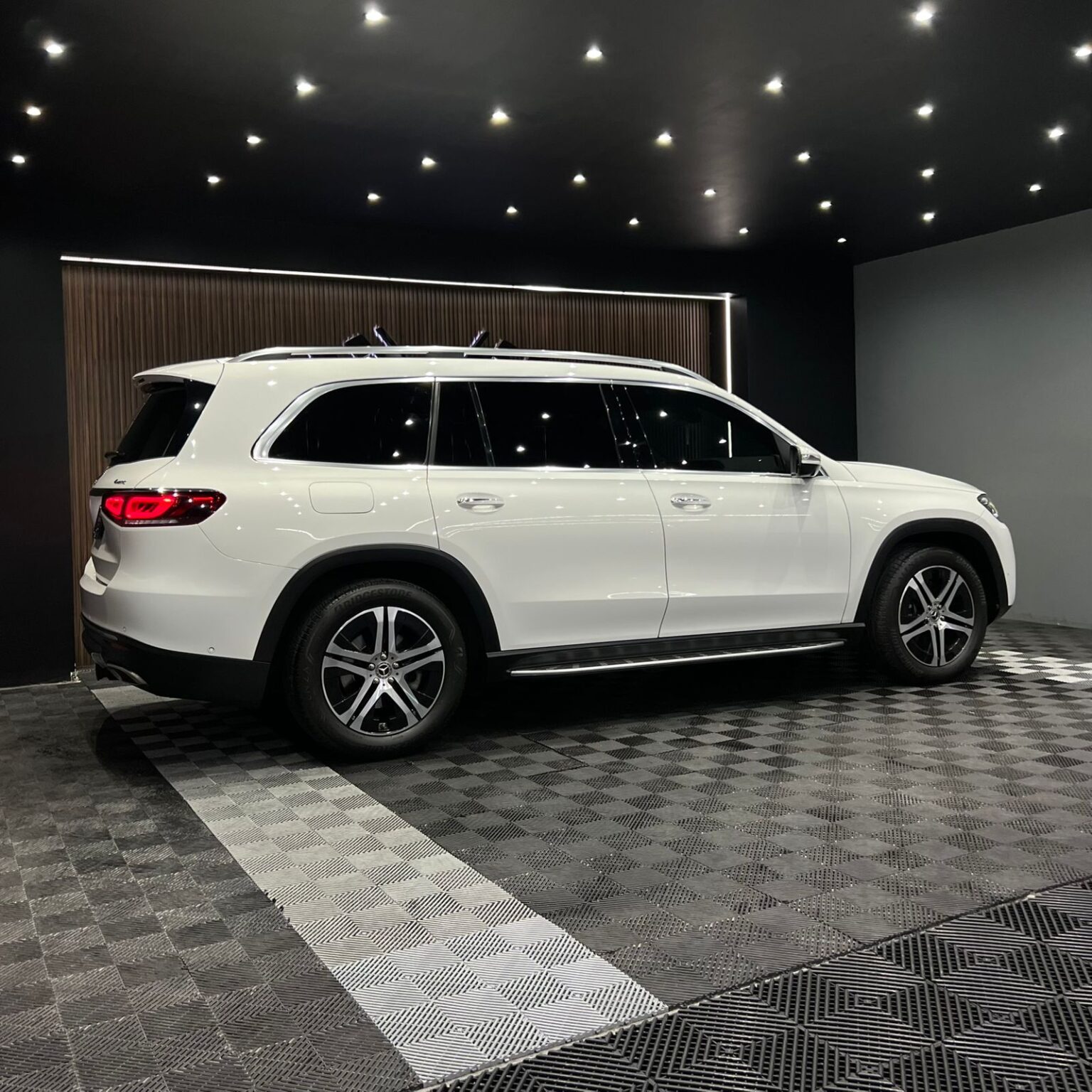 MERCEDES BENZ GLS 450 2021 - Image 2