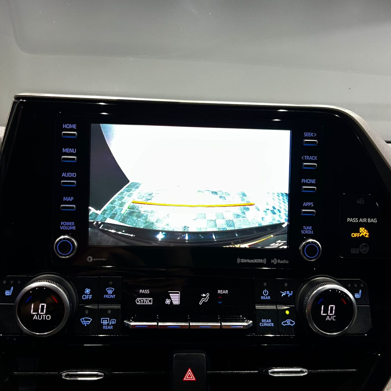 TOYOTA HIGHLANDER XLE 2022 - Image 7