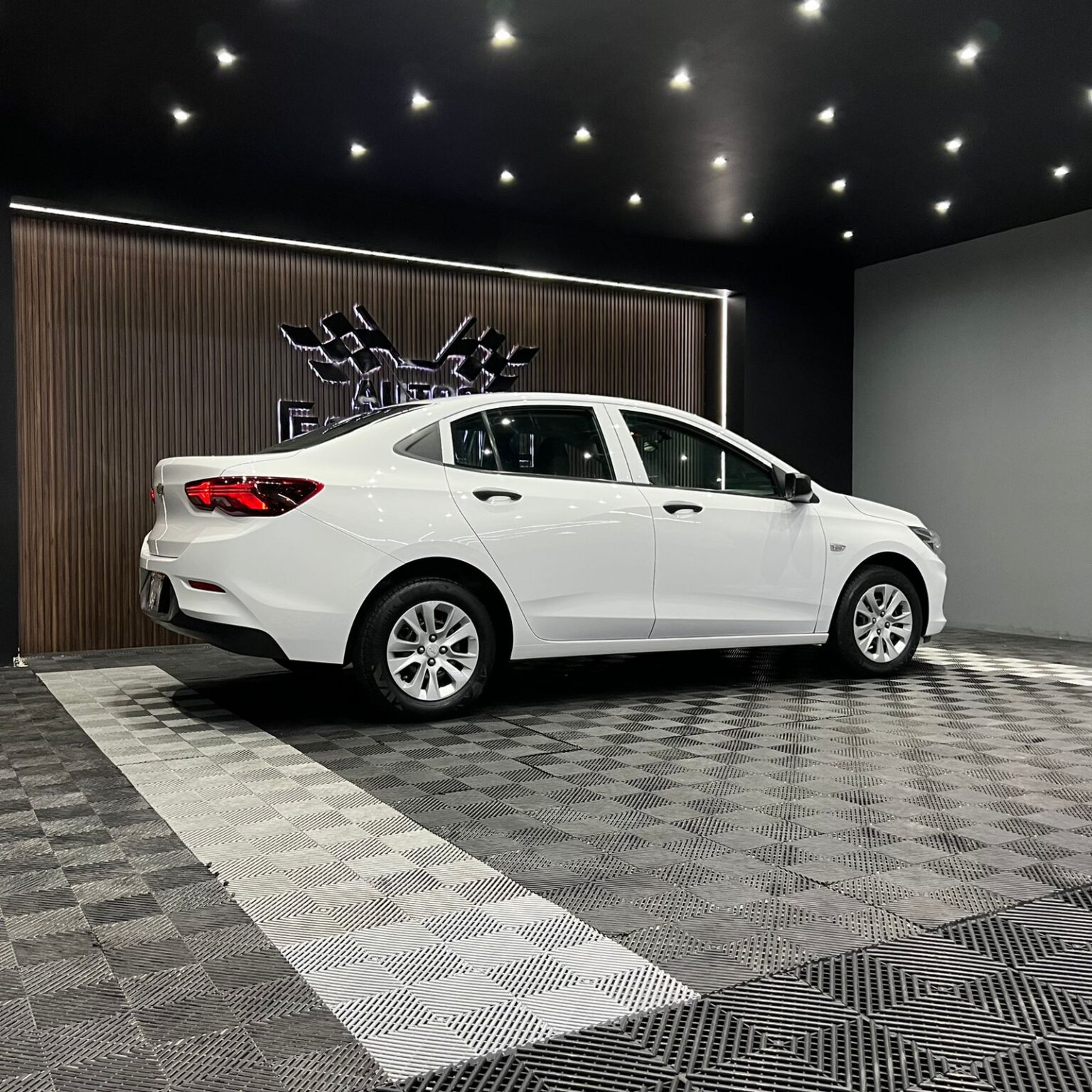 CHEVROLET ÓNIX 2021 - Image 2