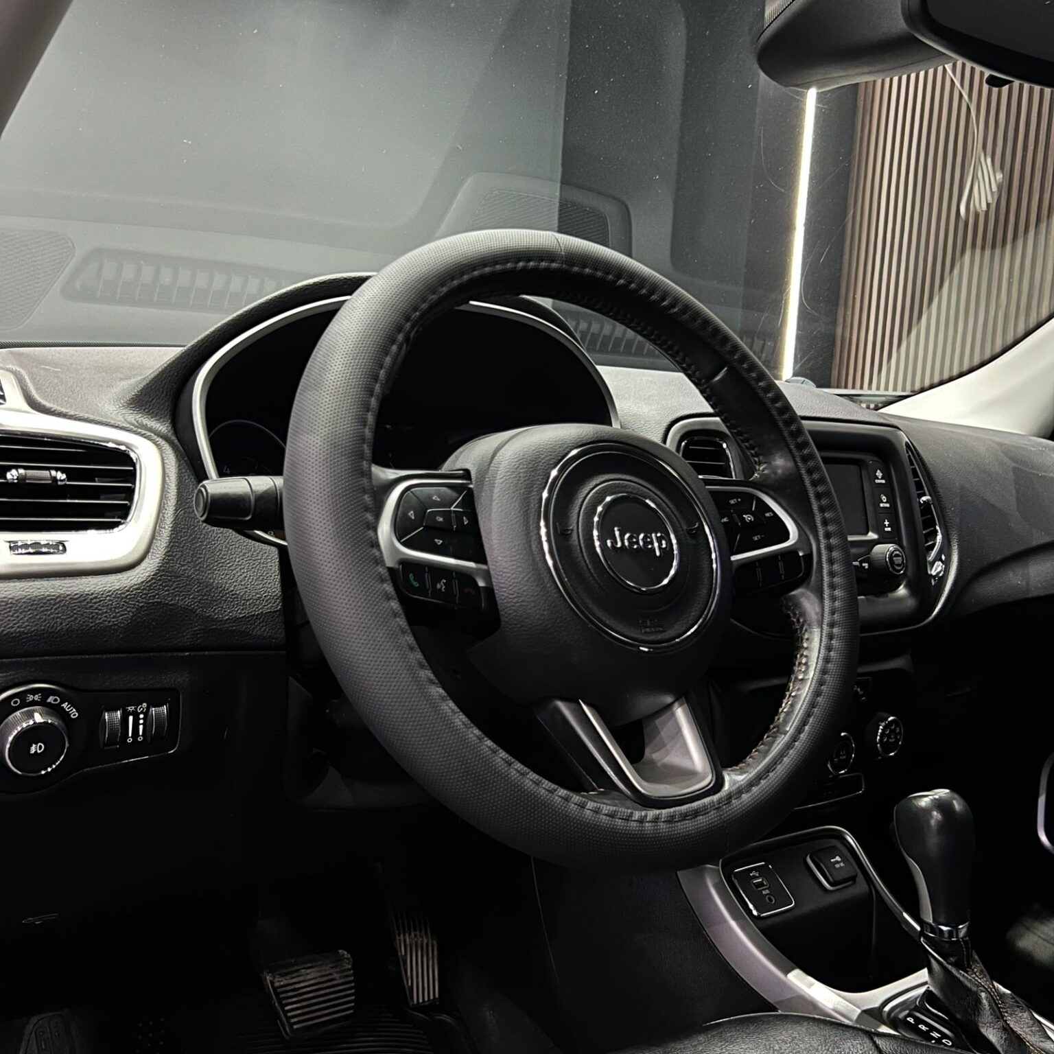 JEEP COMPASS LATITUD 2018 - Image 9