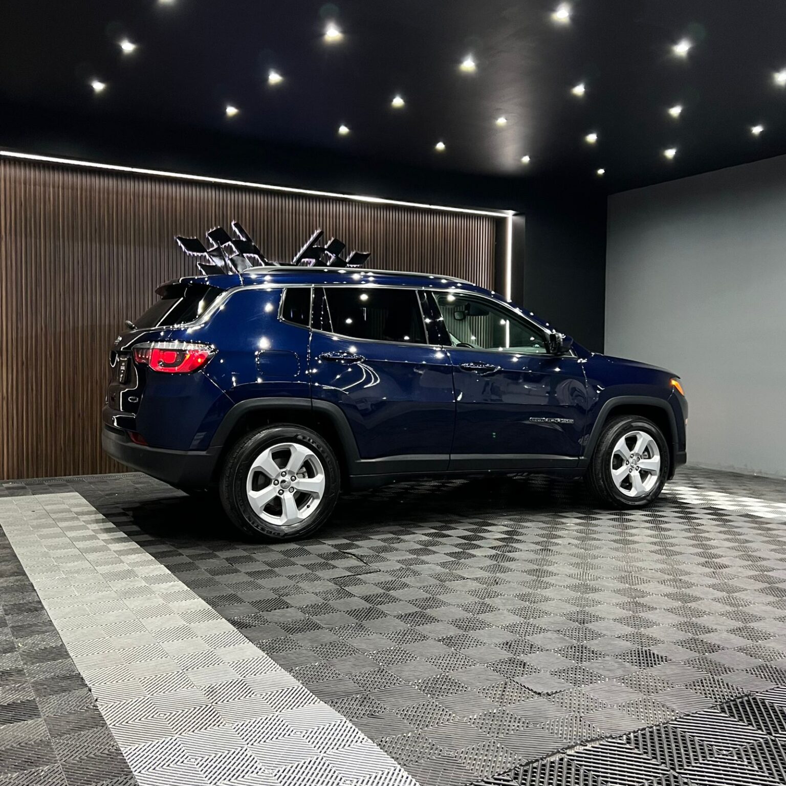 JEEP COMPASS LATITUD 2018 - Image 2