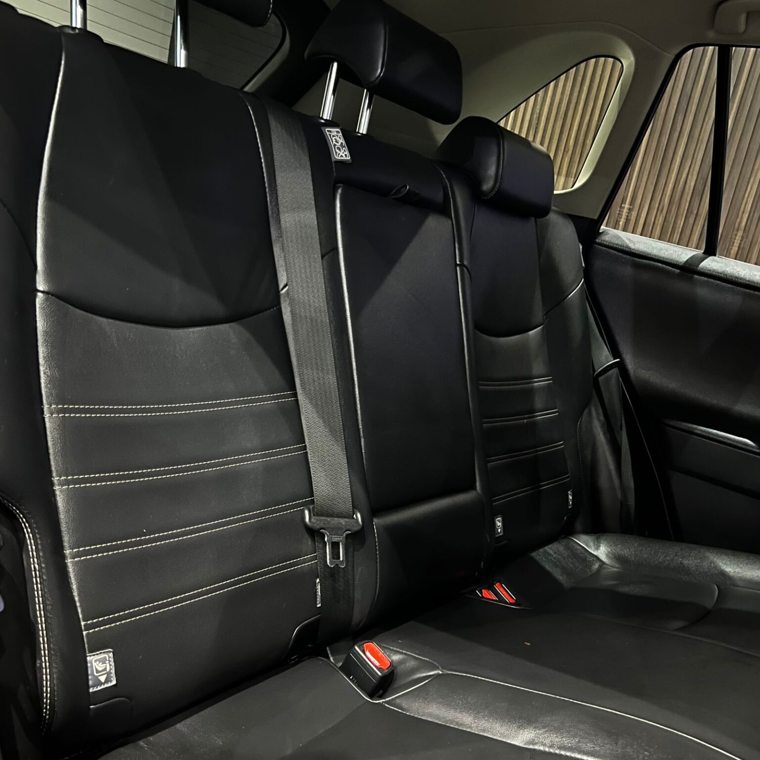 TOYOTA RAV4 LIMITED HYBRID 2019 - Image 7