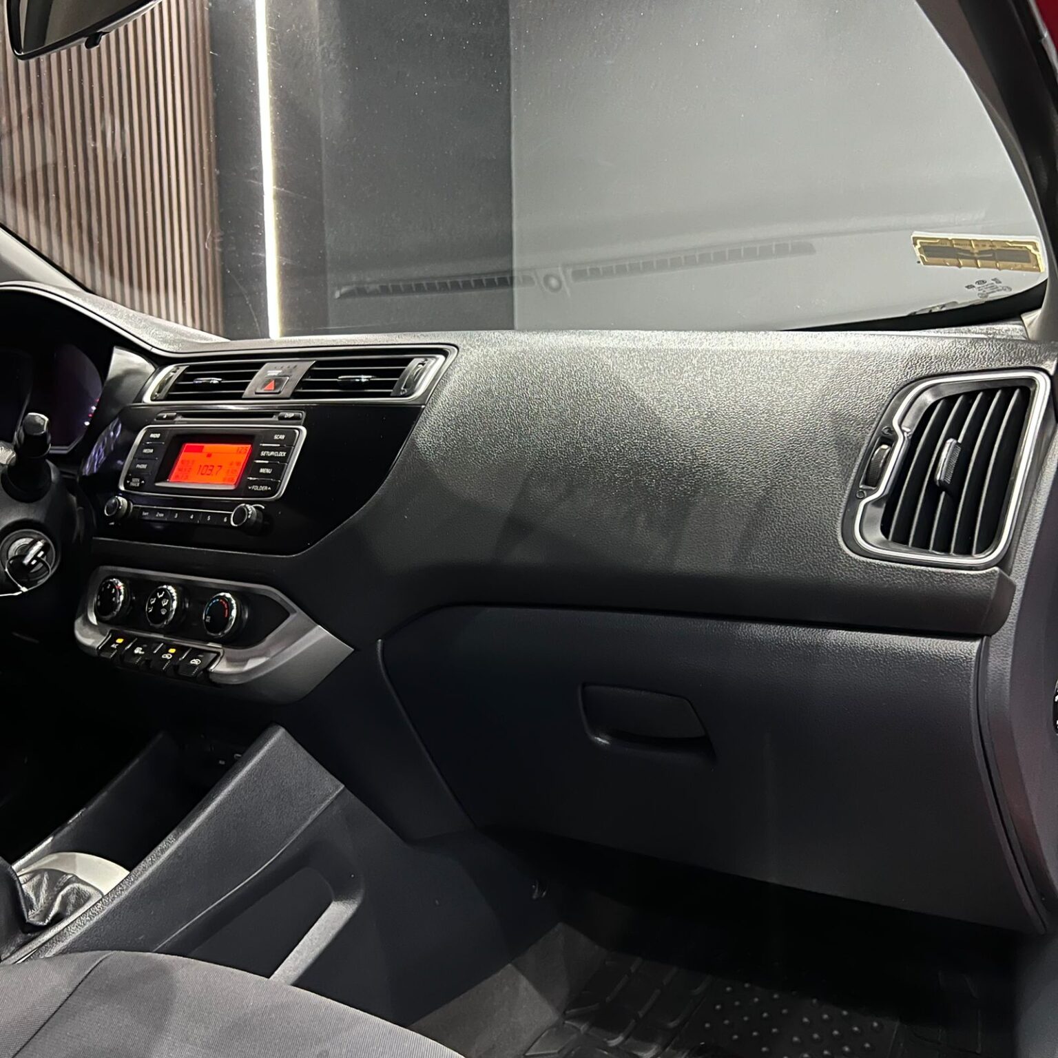 KIA RIO 2017 - Image 10