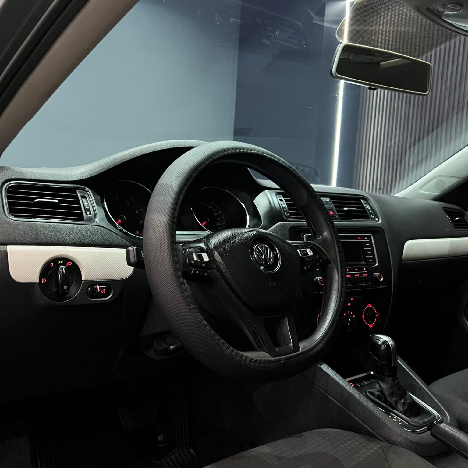 VOLKSWAGEN JETTA 2016 - Image 13