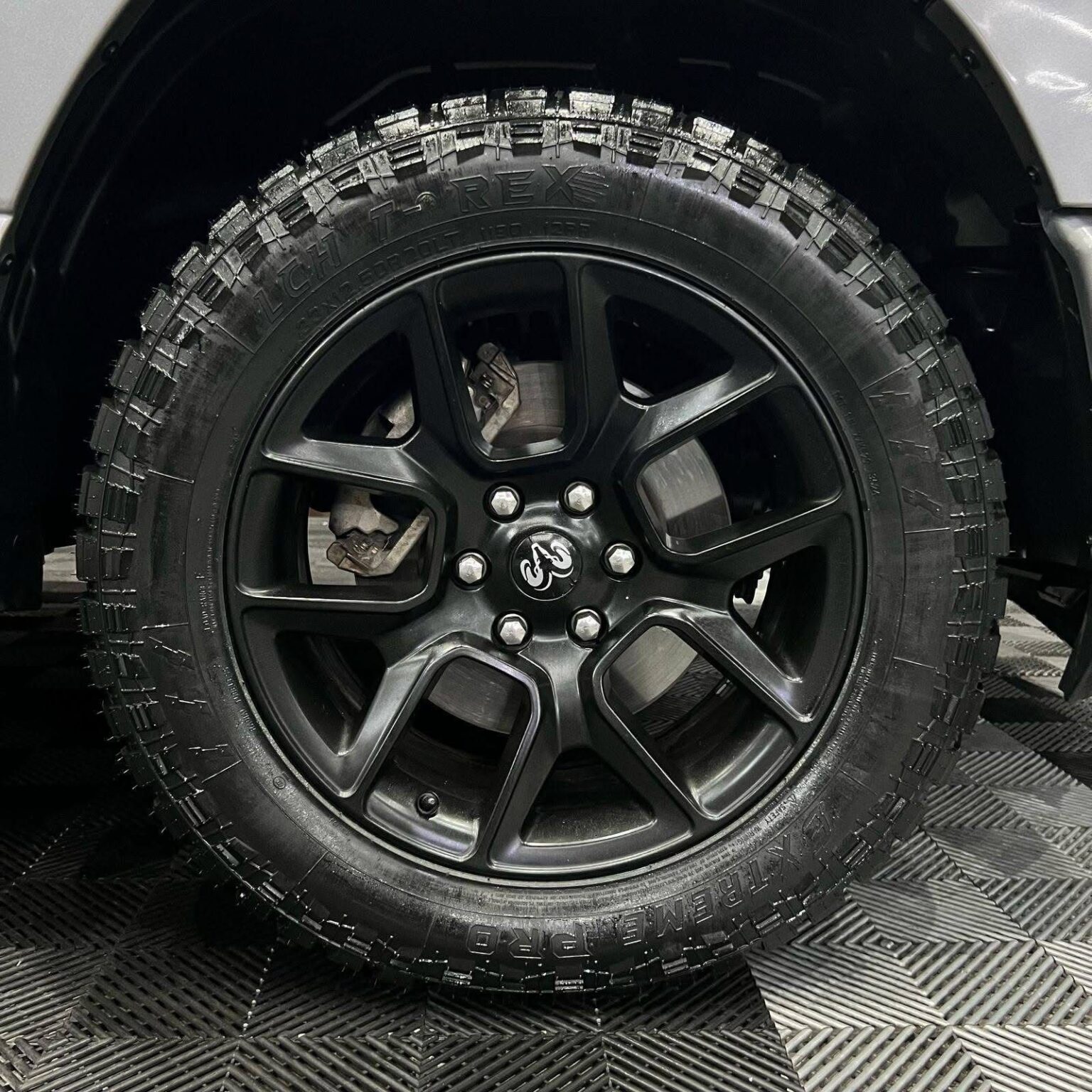 DODGE RAM SPORT 2019 - Image 16