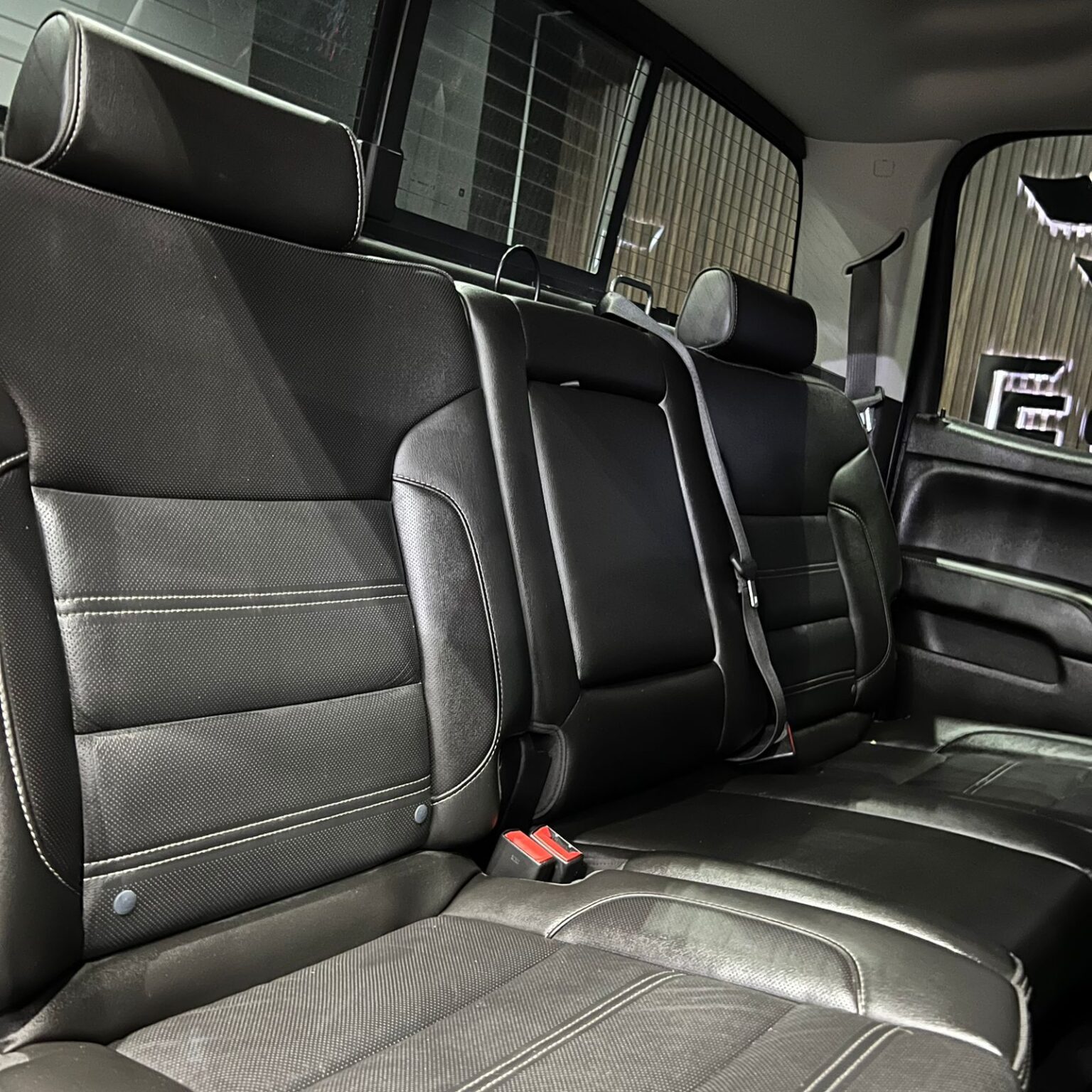 GMC SIERRA DENALI 2018 - Image 10