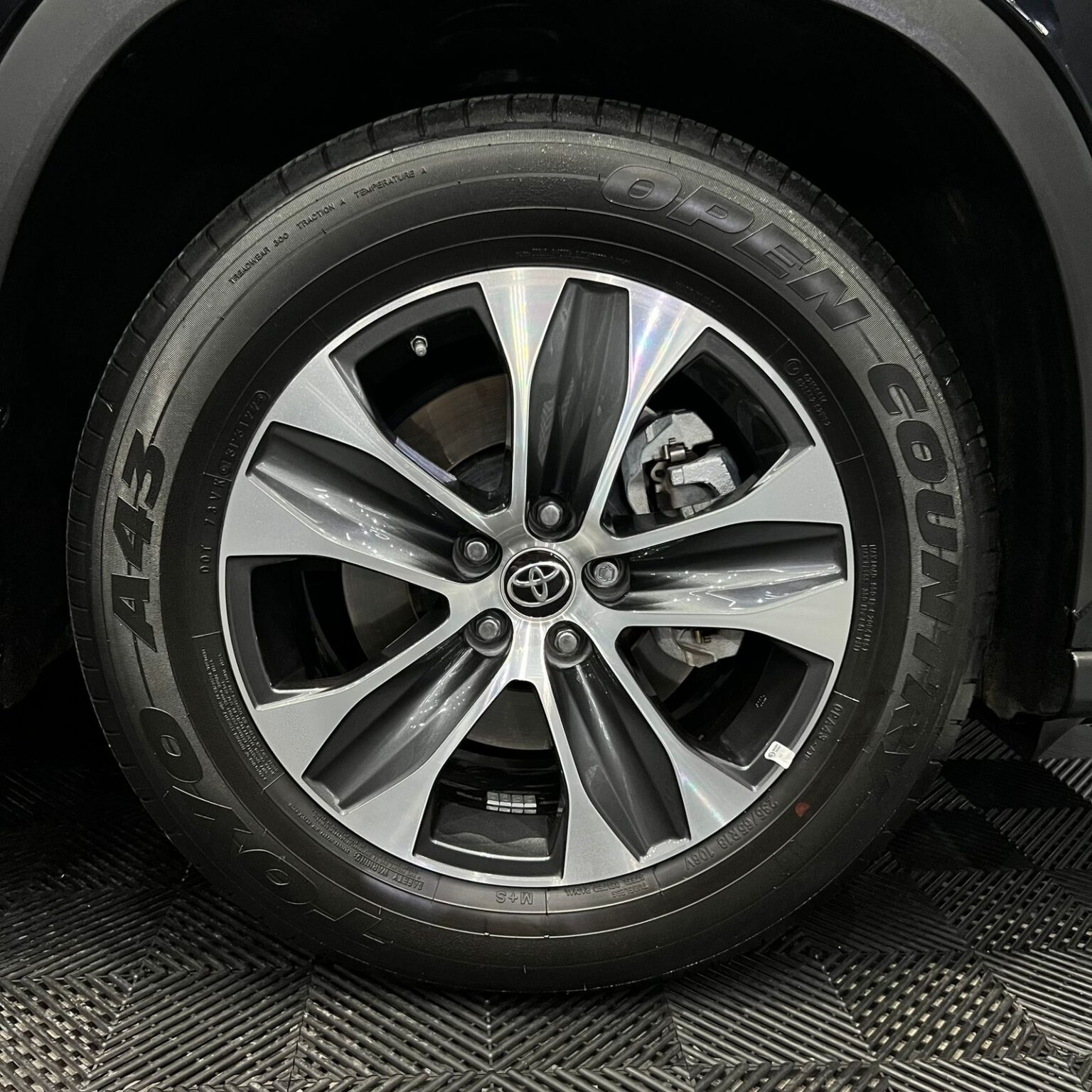 TOYOTA HIGHLANDER XLE 2022 - Image 16