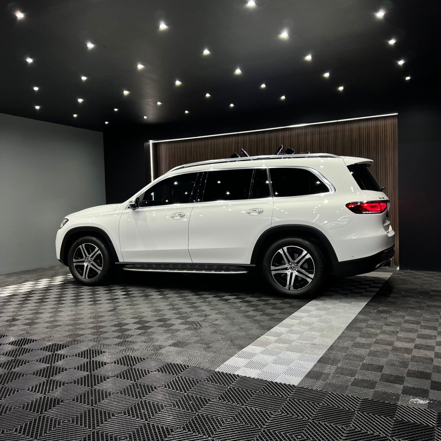 MERCEDES BENZ GLS 450 2021 - Image 5