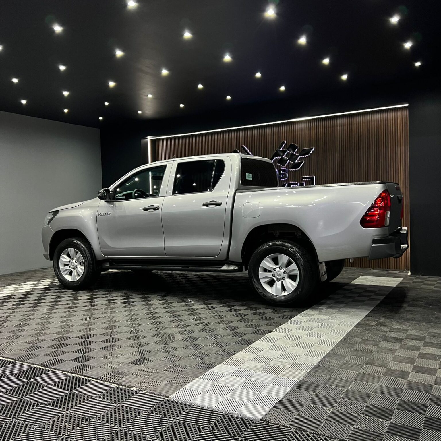 TOYOTA HILUX 2020 - Image 6