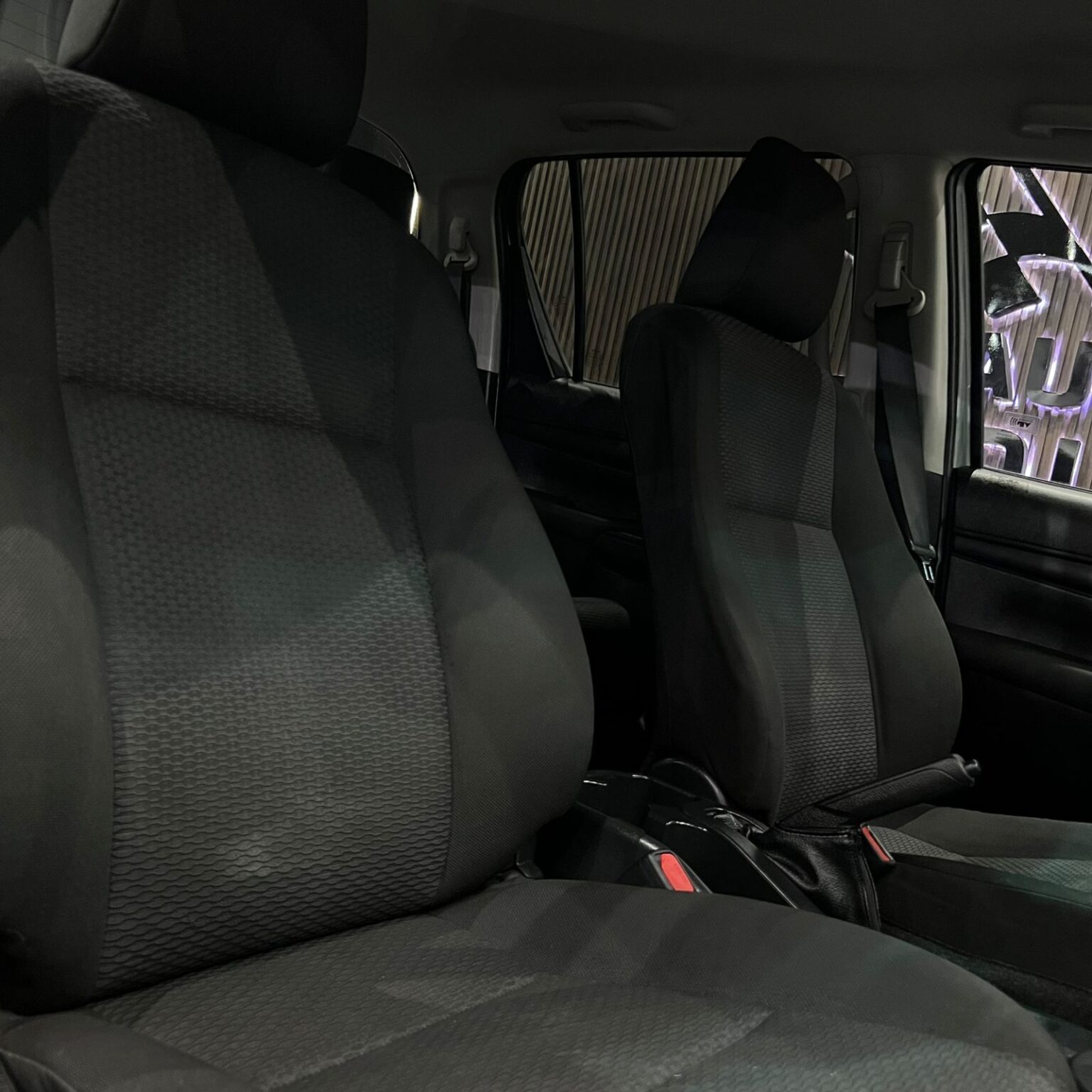 TOYOTA HILUX 2020 - Image 13