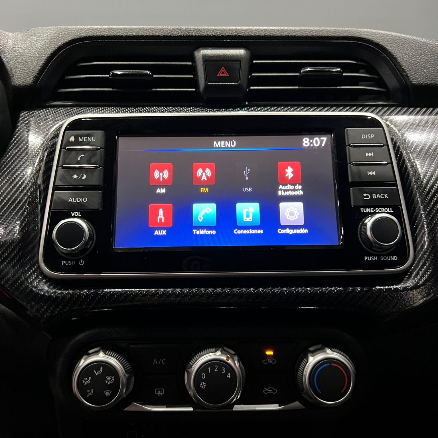 NISSAN VERSA 2023 - Image 10