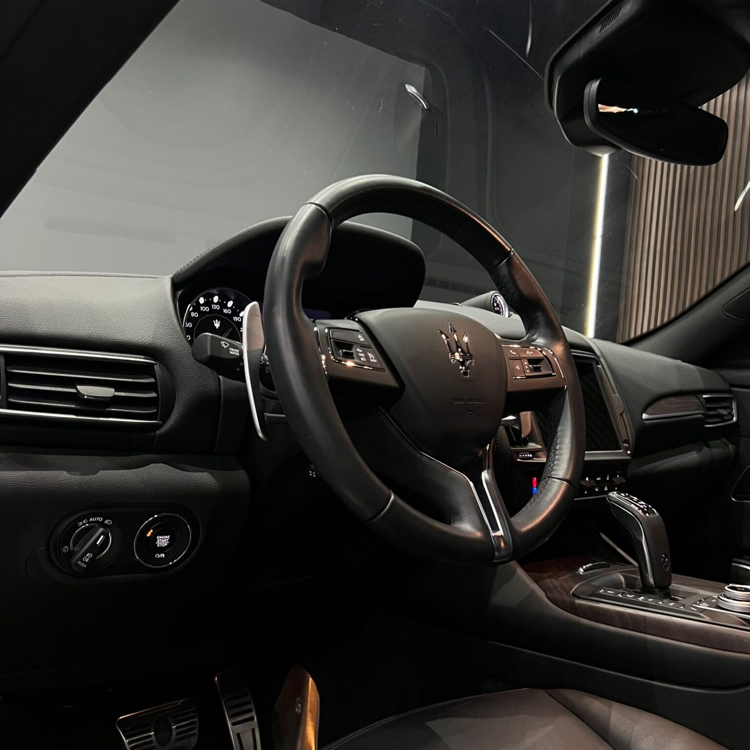 MASERATI LEVANTE HYBRID 2022 - Image 17