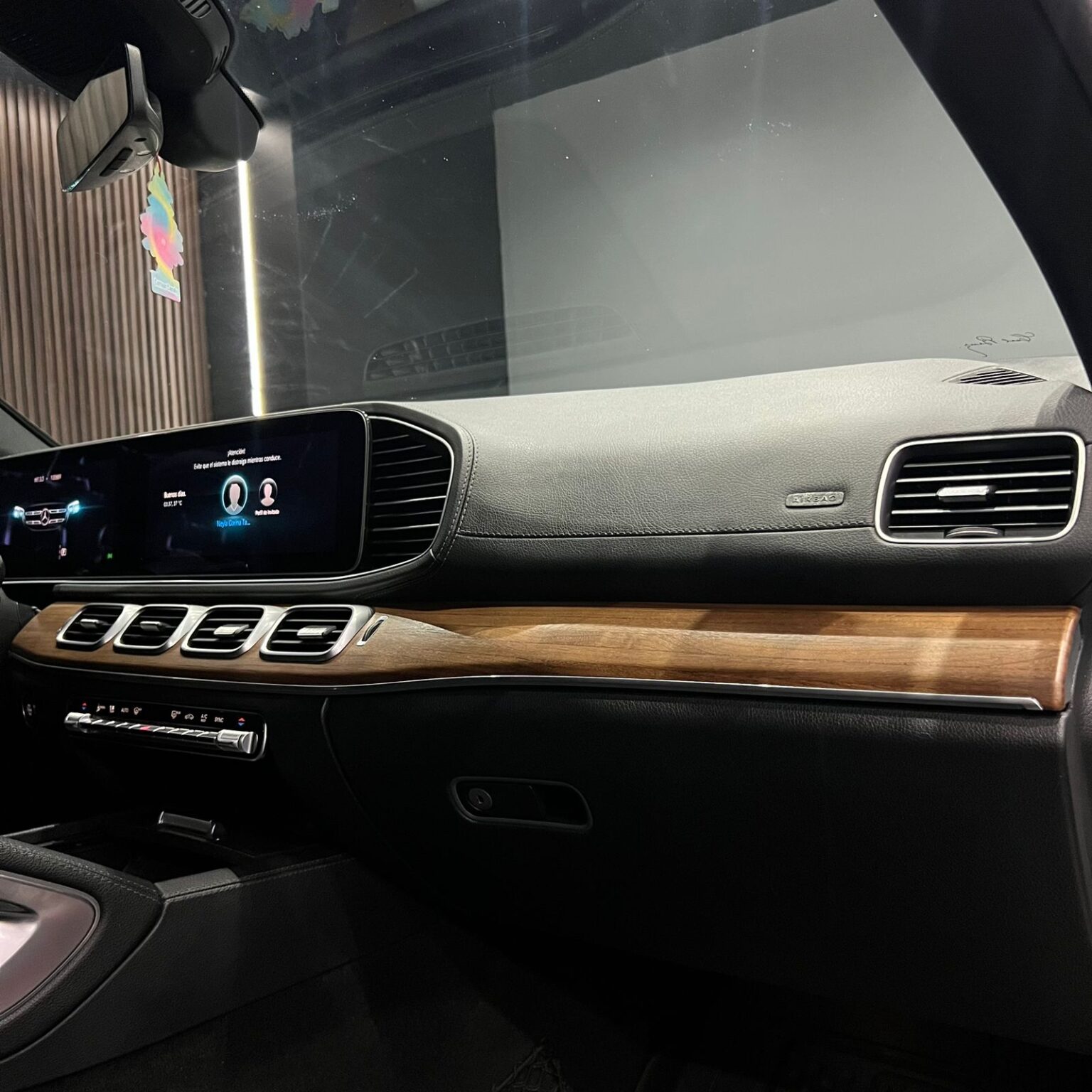 MERCEDES BENZ GLS 450 2021 - Image 10