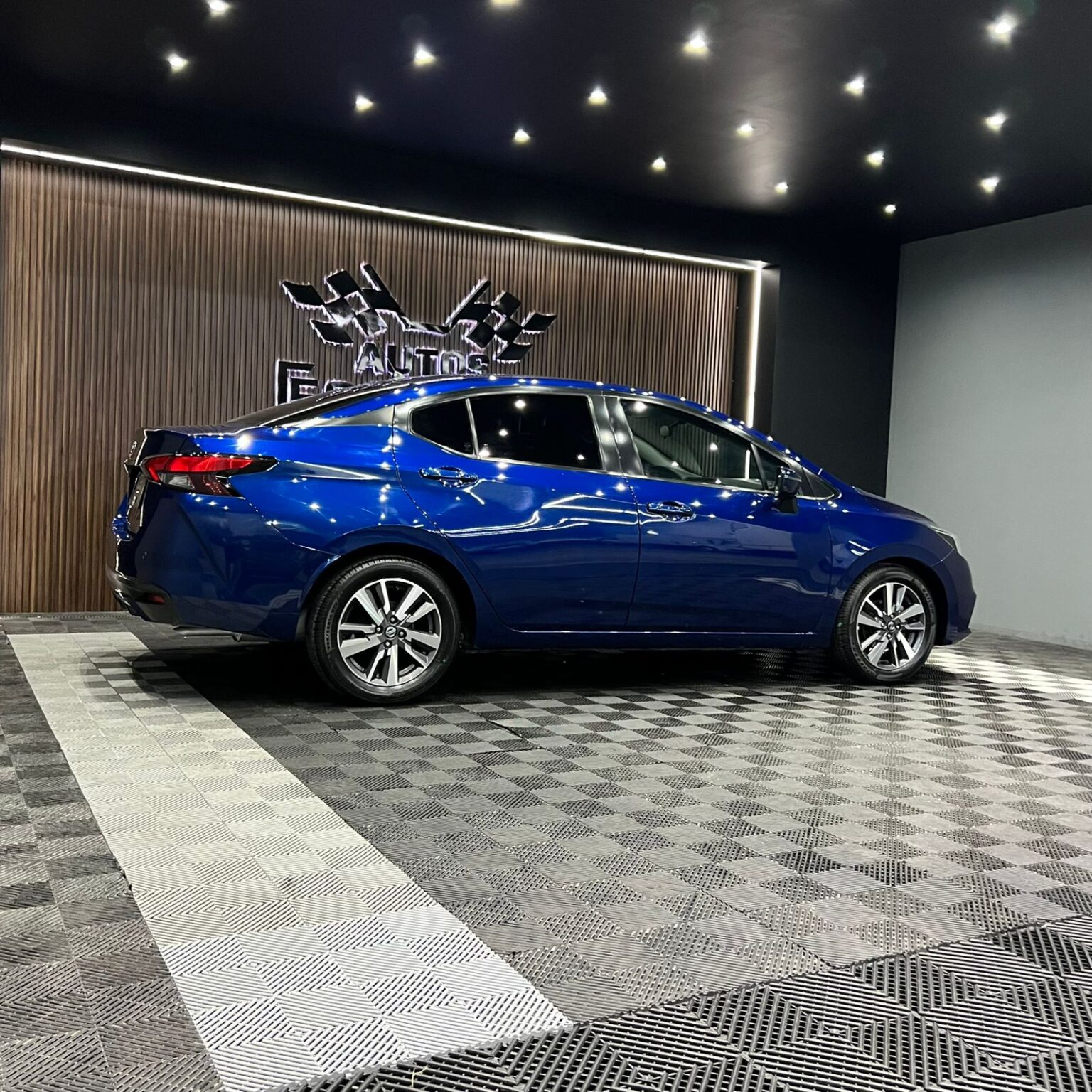 NISSAN VERSA 2020 - Image 2