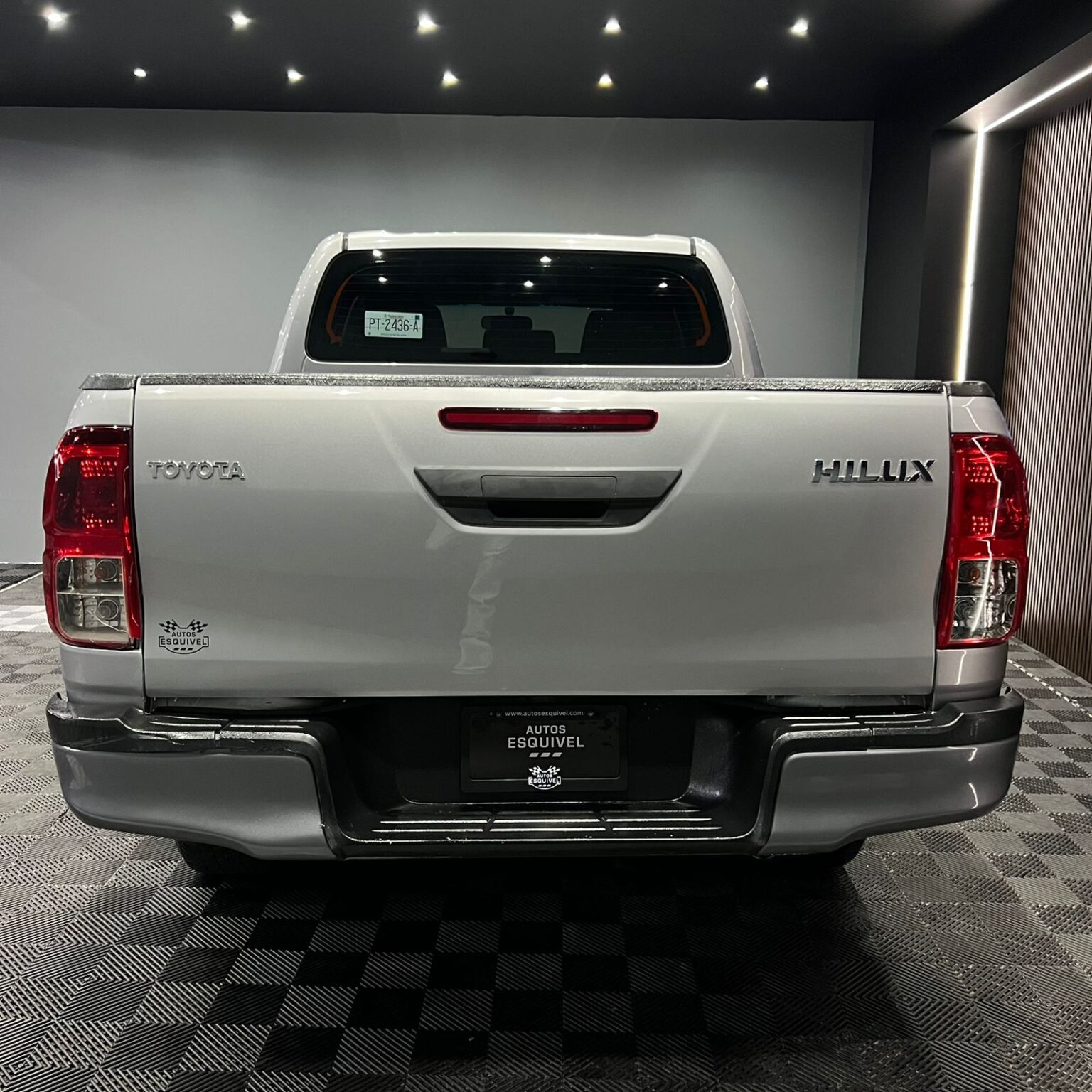 TOYOTA HILUX 2020 - Image 7