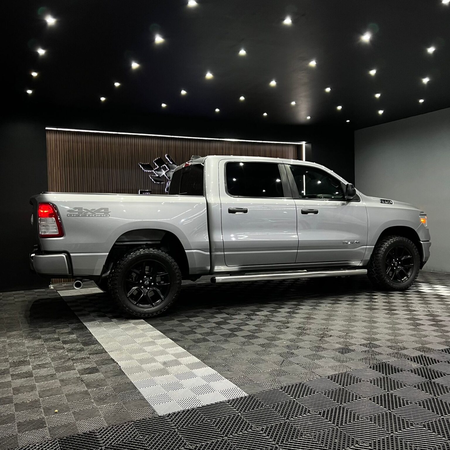 DODGE RAM SPORT 2019 - Image 2